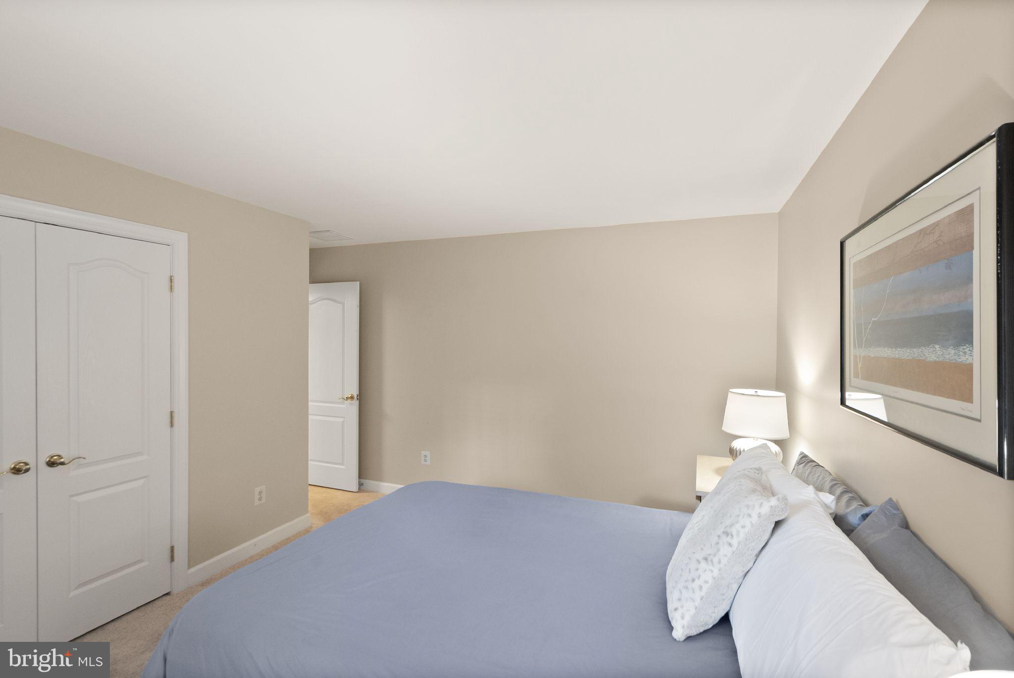 CARIS GLENNE - Residential