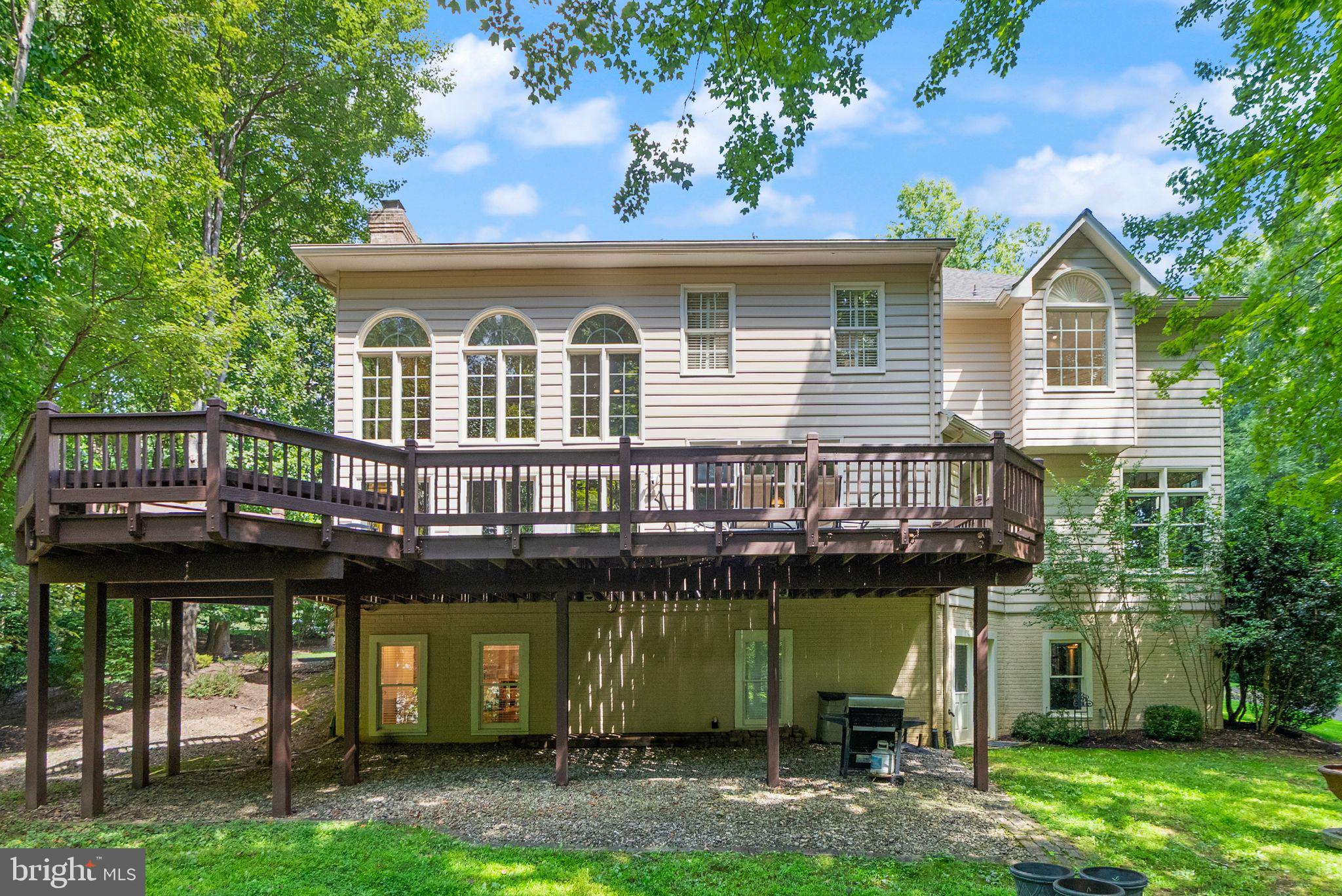 CARIS GLENNE - Residential