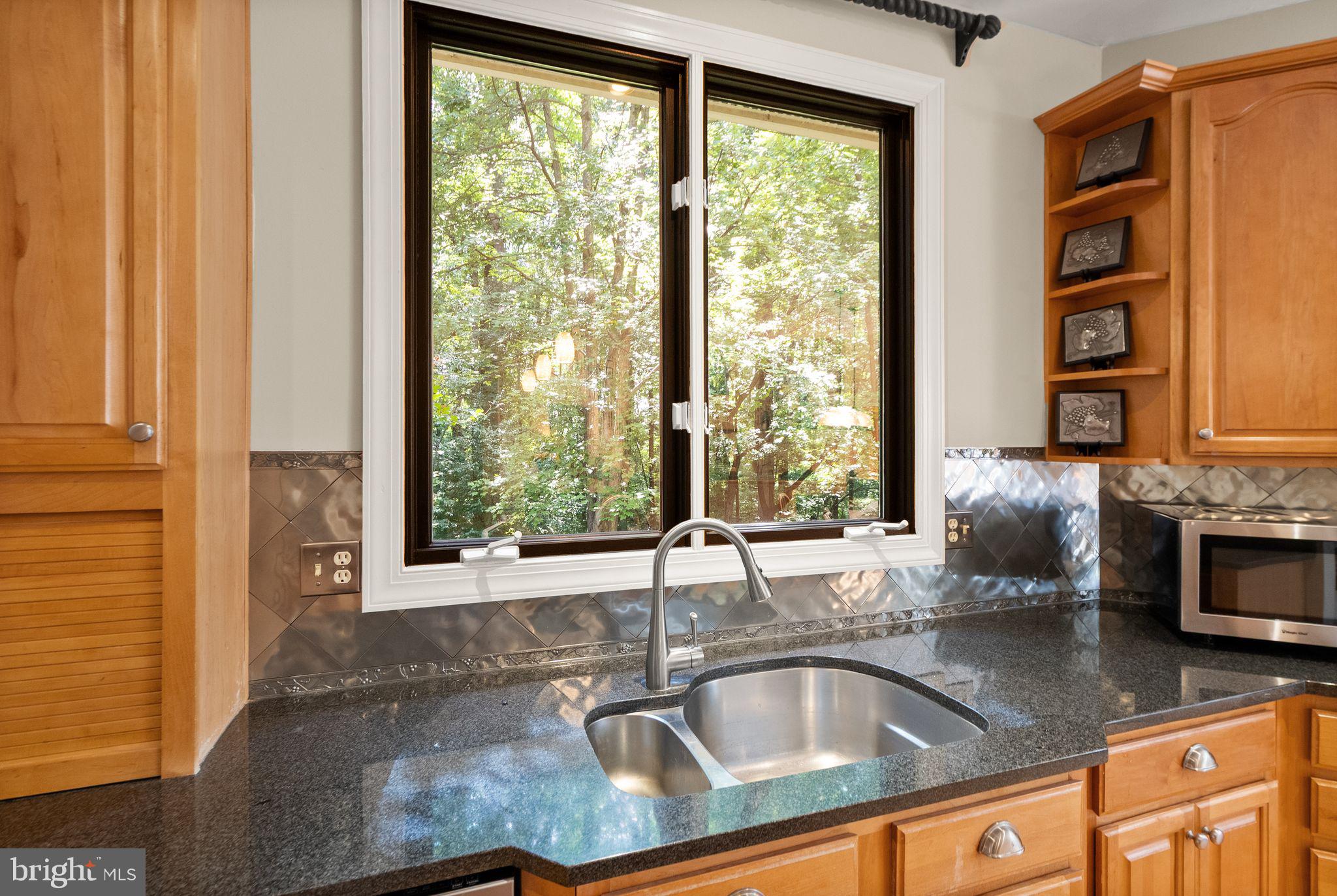 CARIS GLENNE - Residential