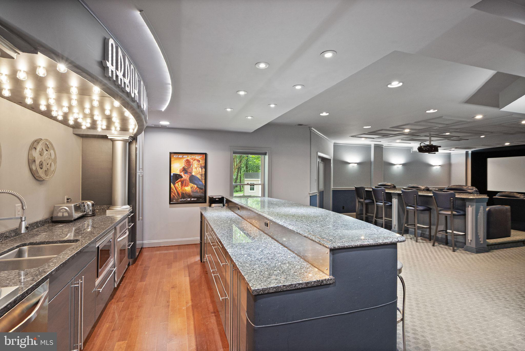 CARIS GLENNE - Residential