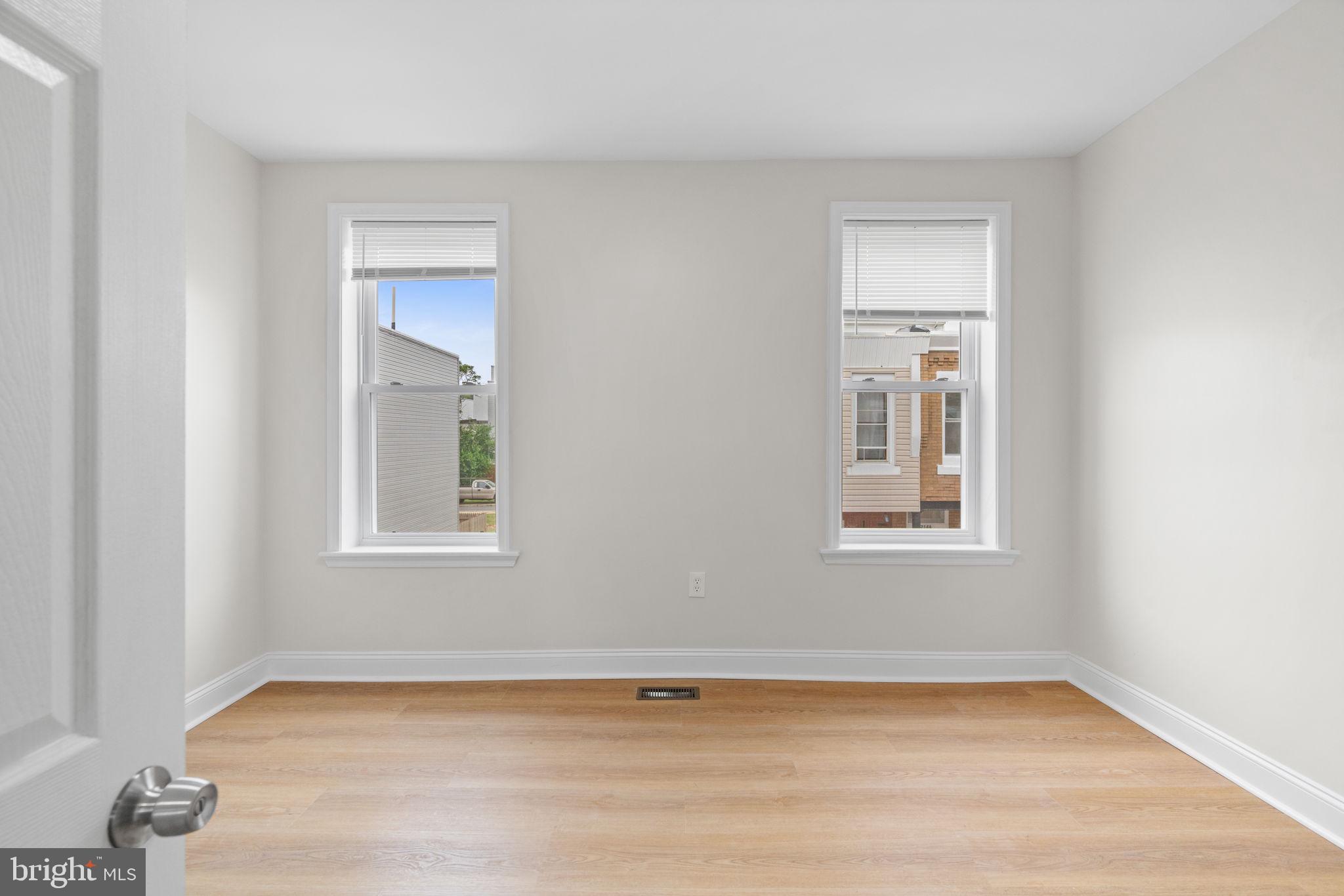 PORT RICHMOND - Residential