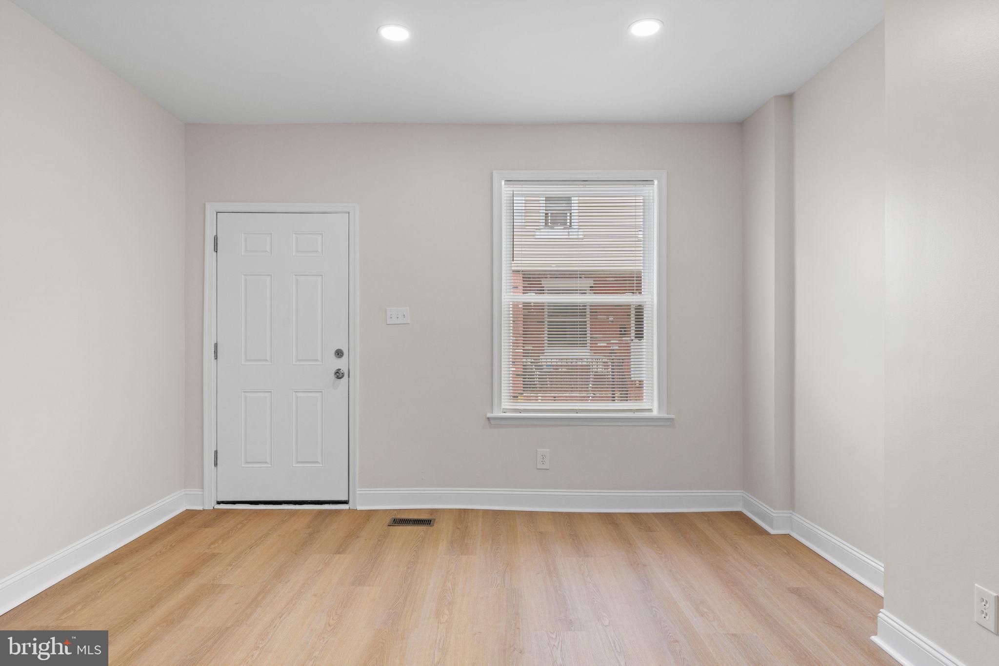 PORT RICHMOND - Residential