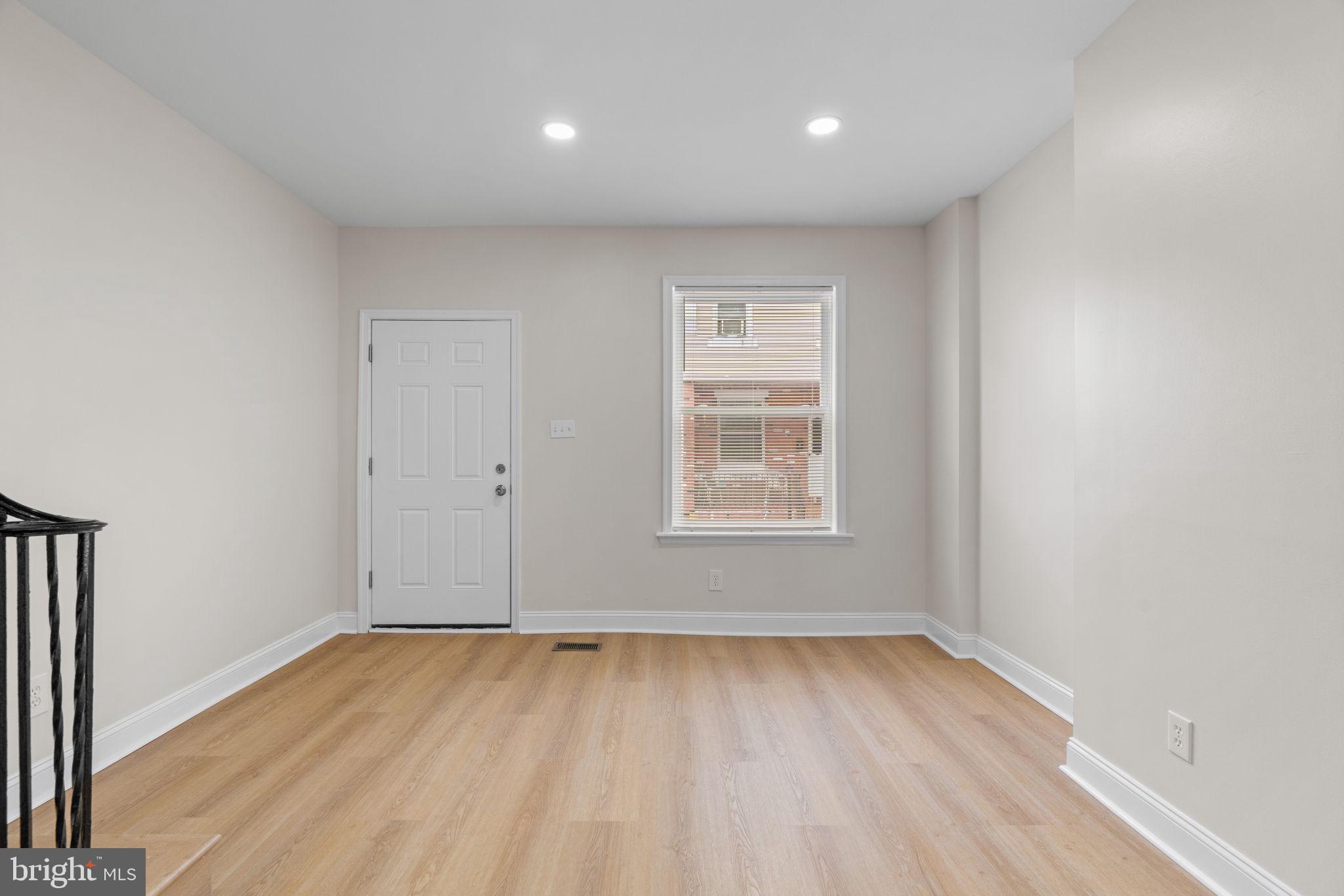 PORT RICHMOND - Residential