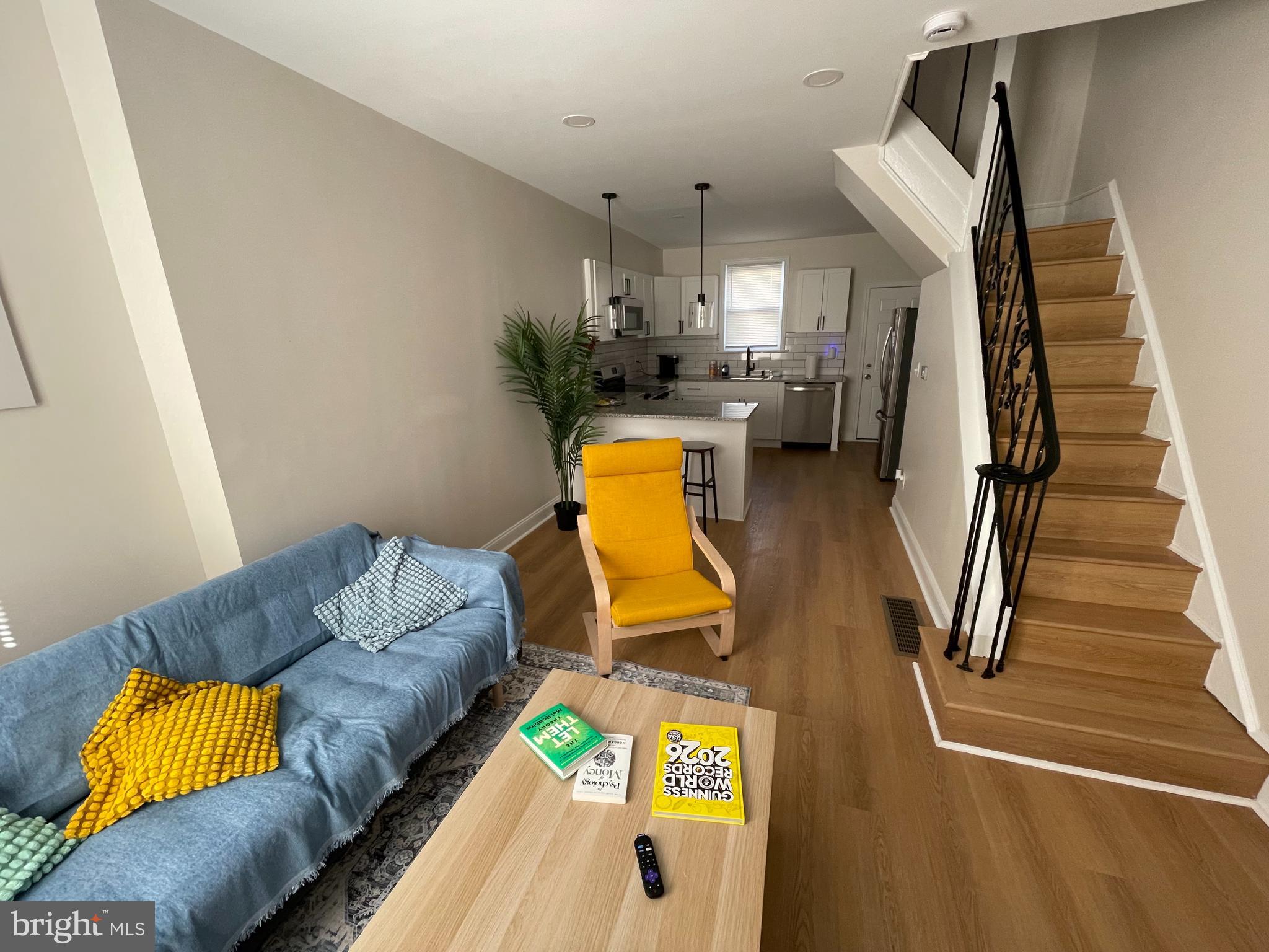 2151 E STELLA STREET