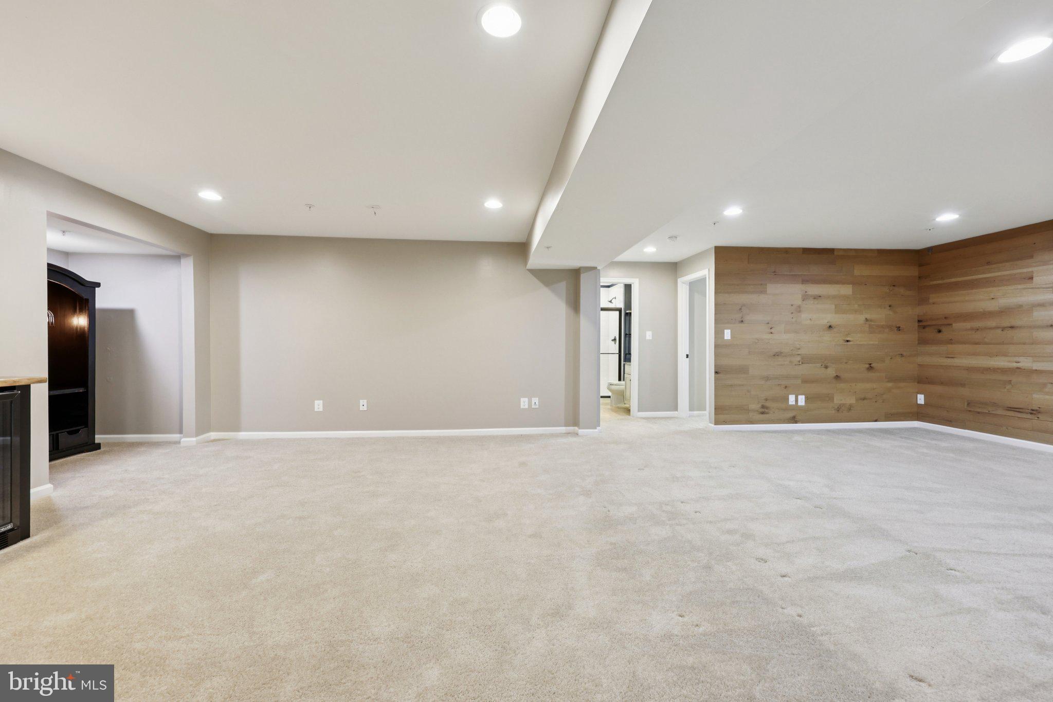 POTOMAC SHORES - Residential