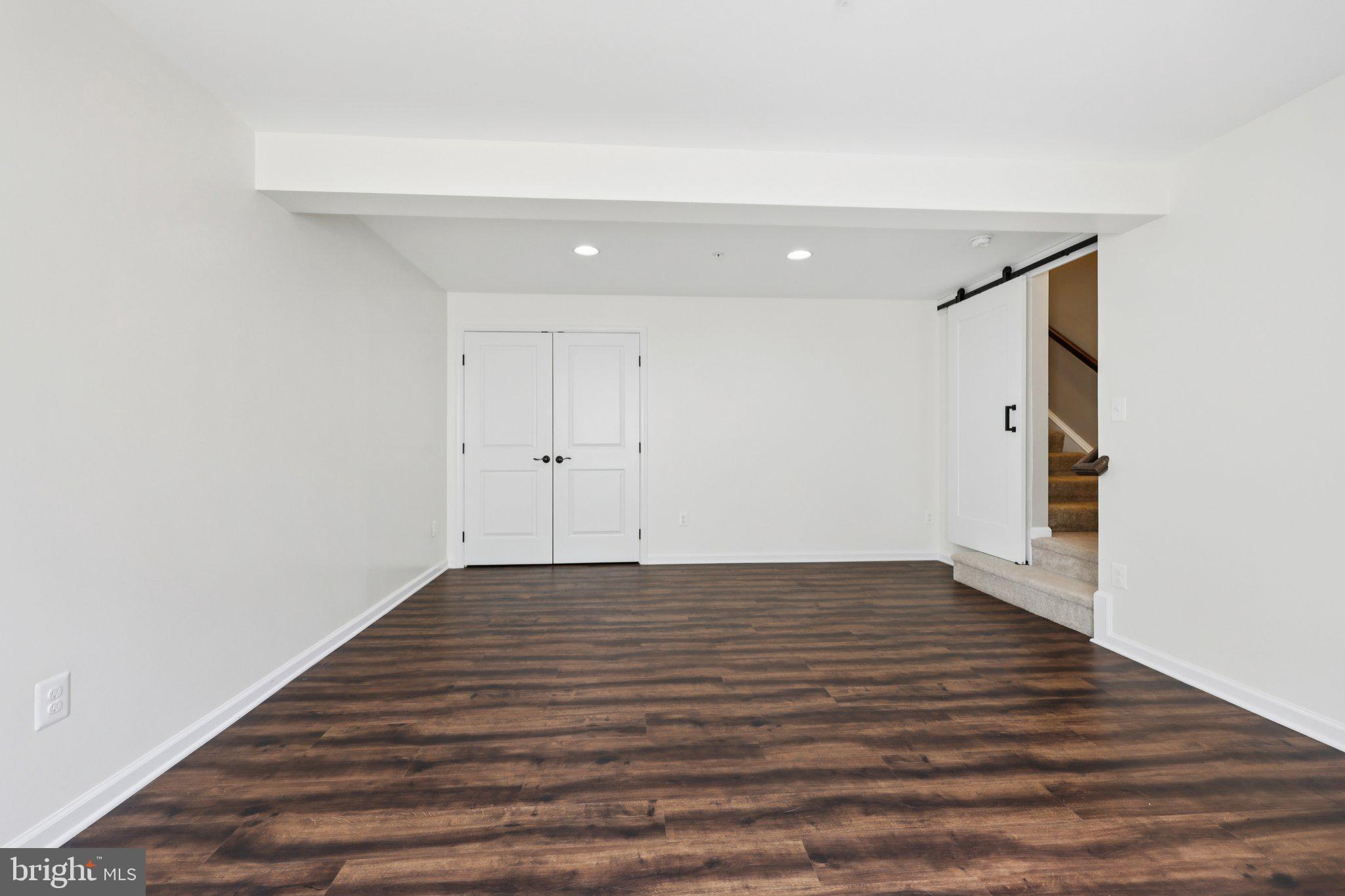 POTOMAC SHORES - Residential