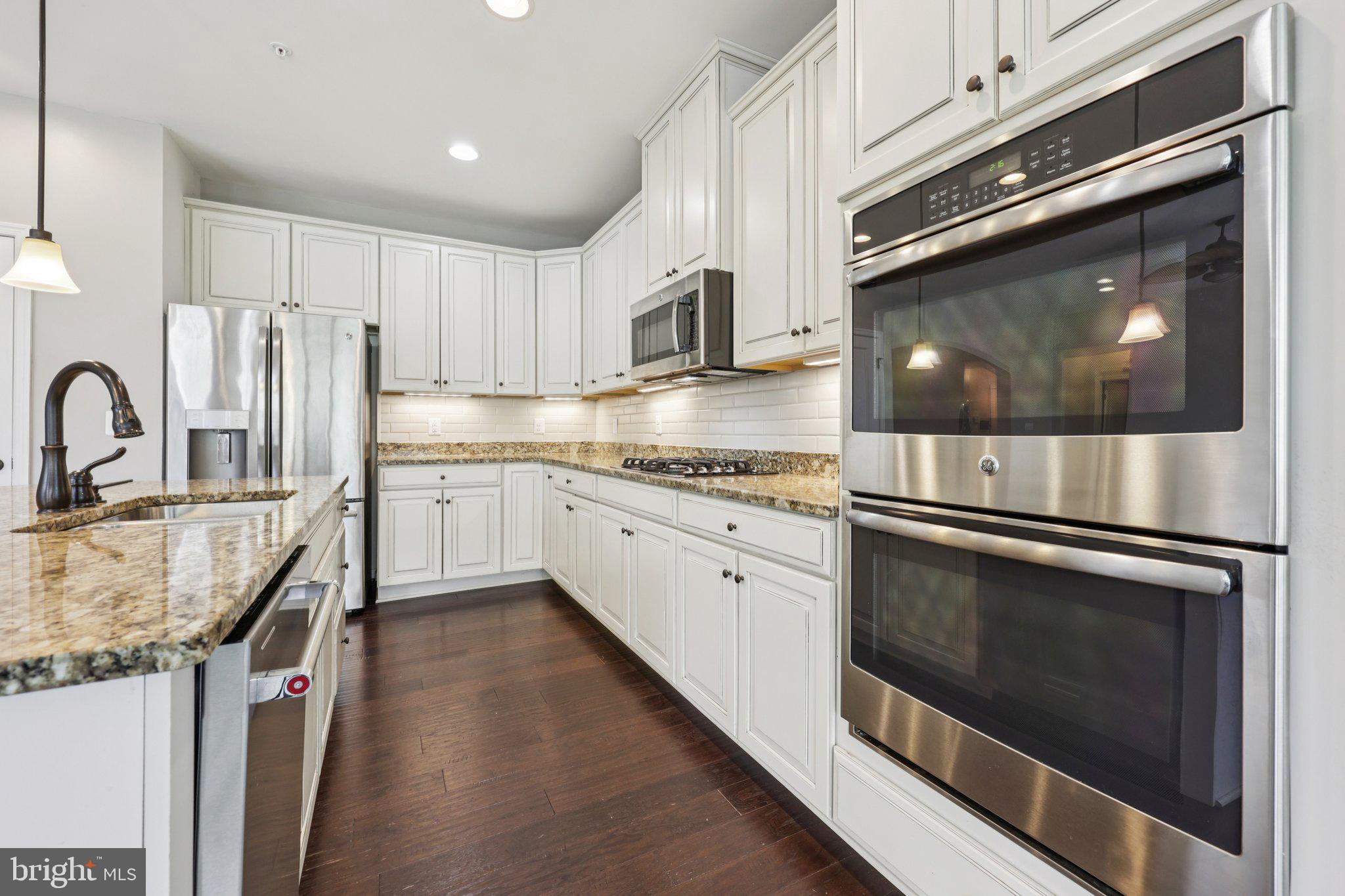 POTOMAC SHORES - Residential