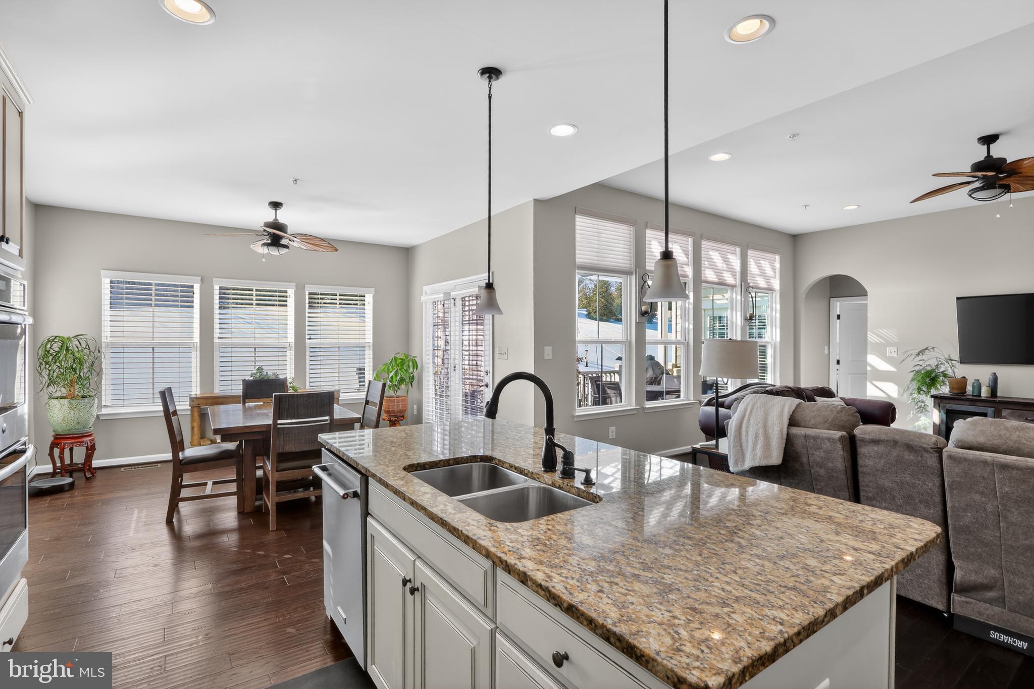 POTOMAC SHORES - Residential