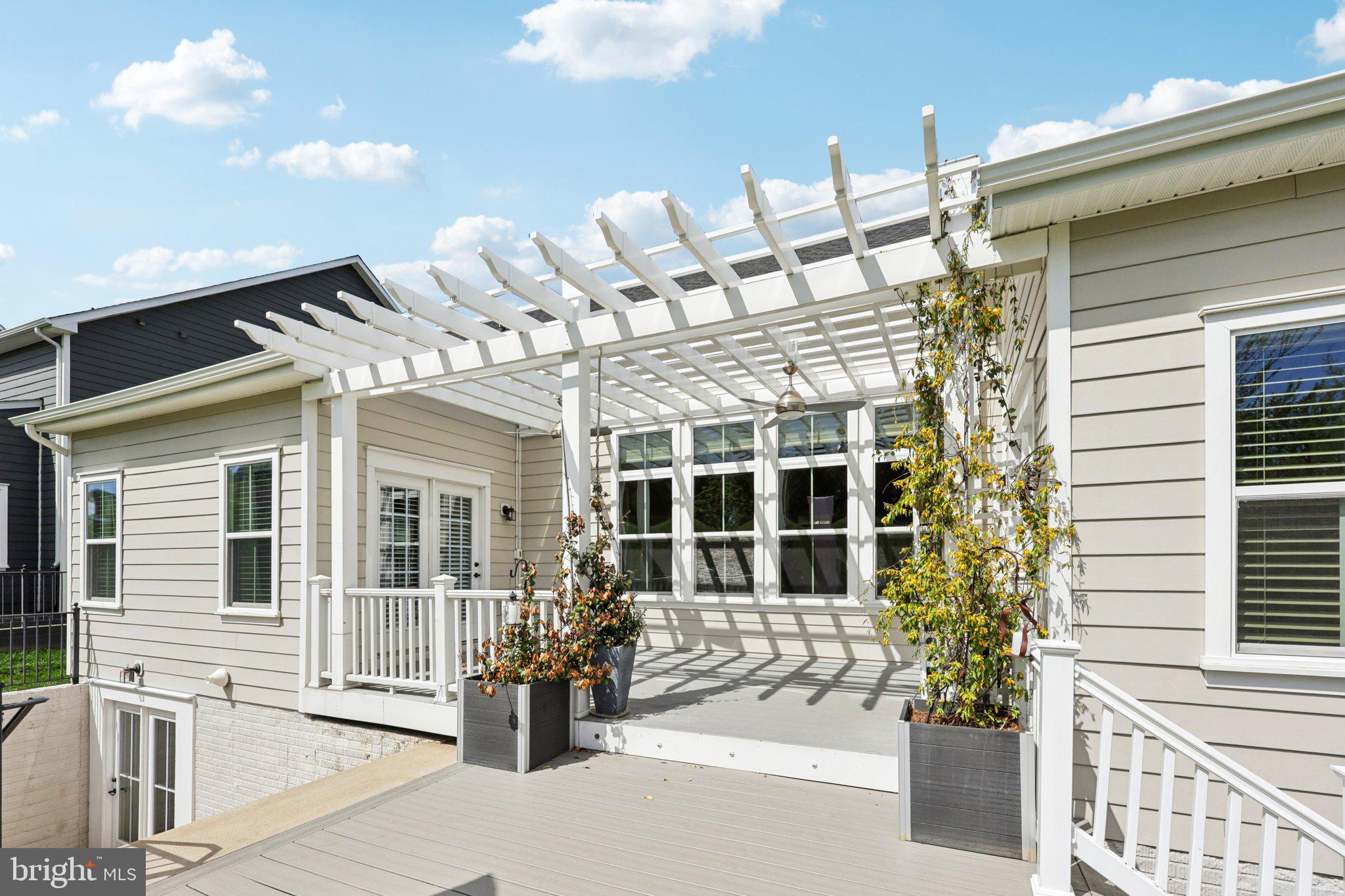 POTOMAC SHORES - Residential