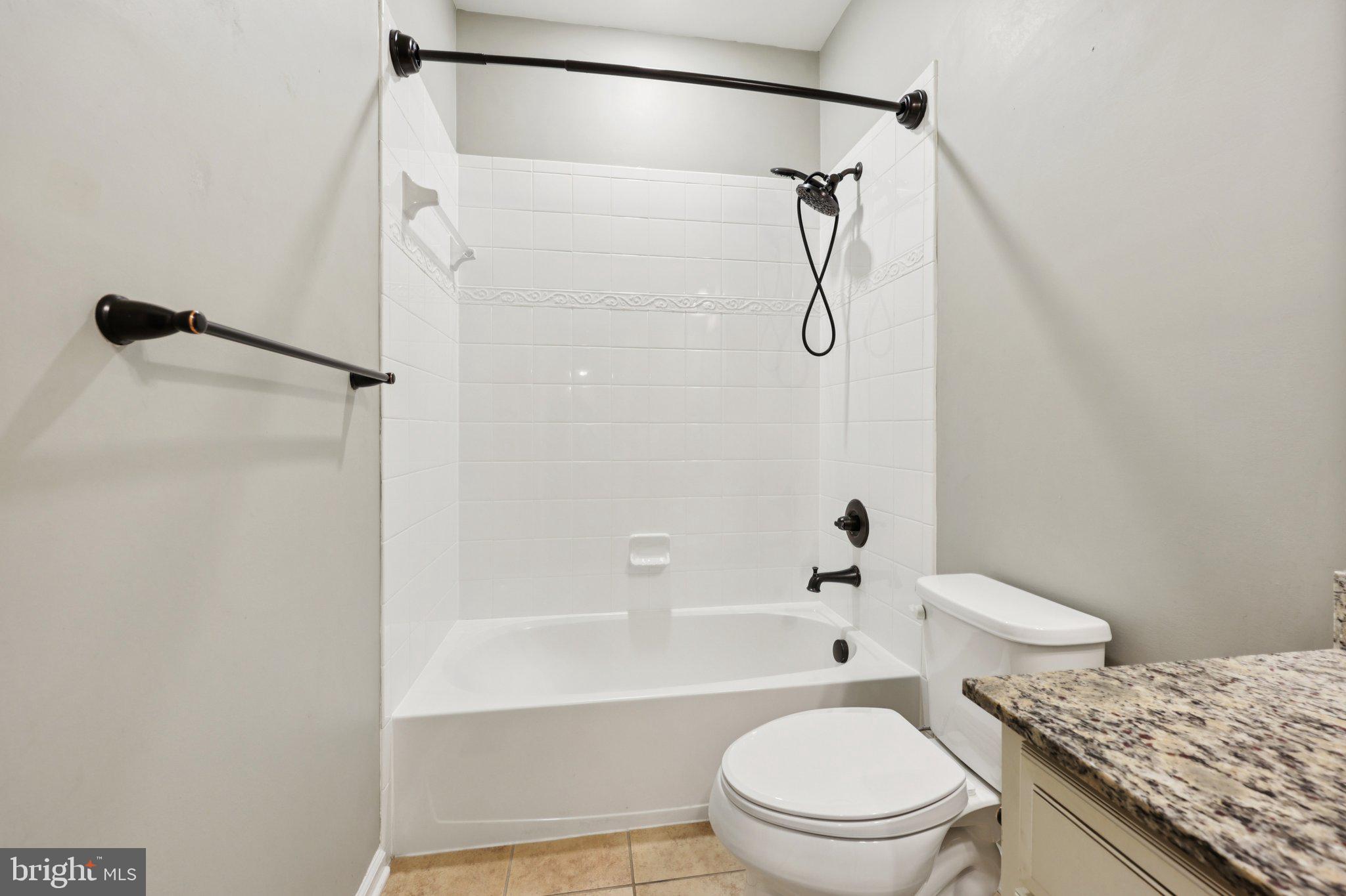 POTOMAC SHORES - Residential