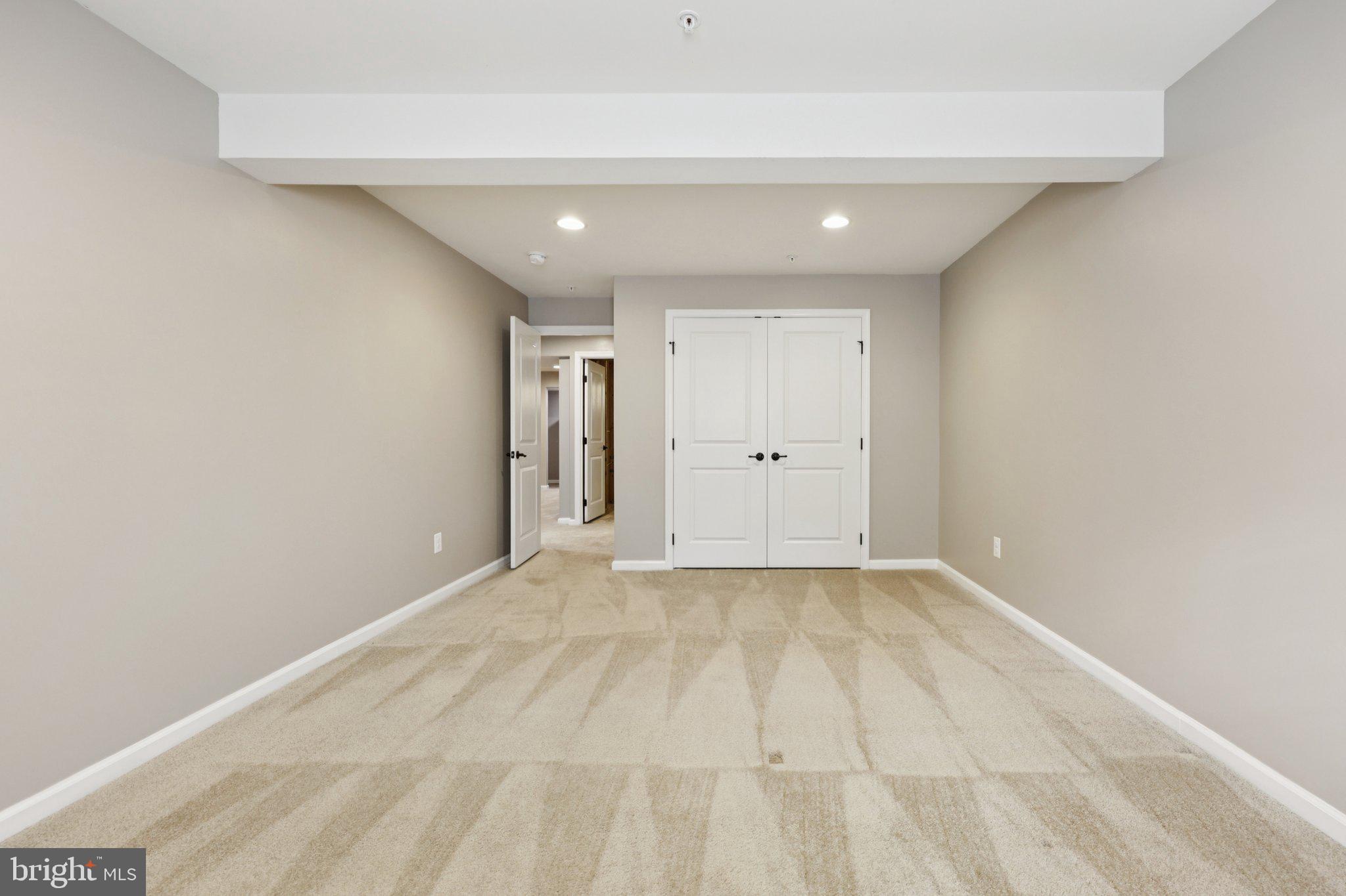 POTOMAC SHORES - Residential