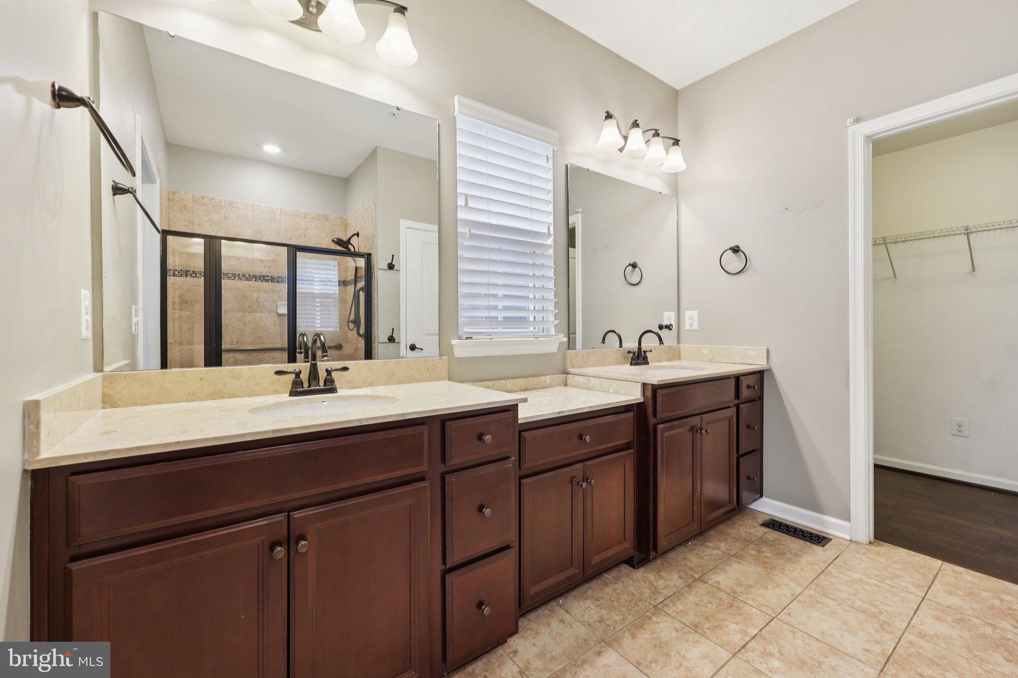 POTOMAC SHORES - Residential