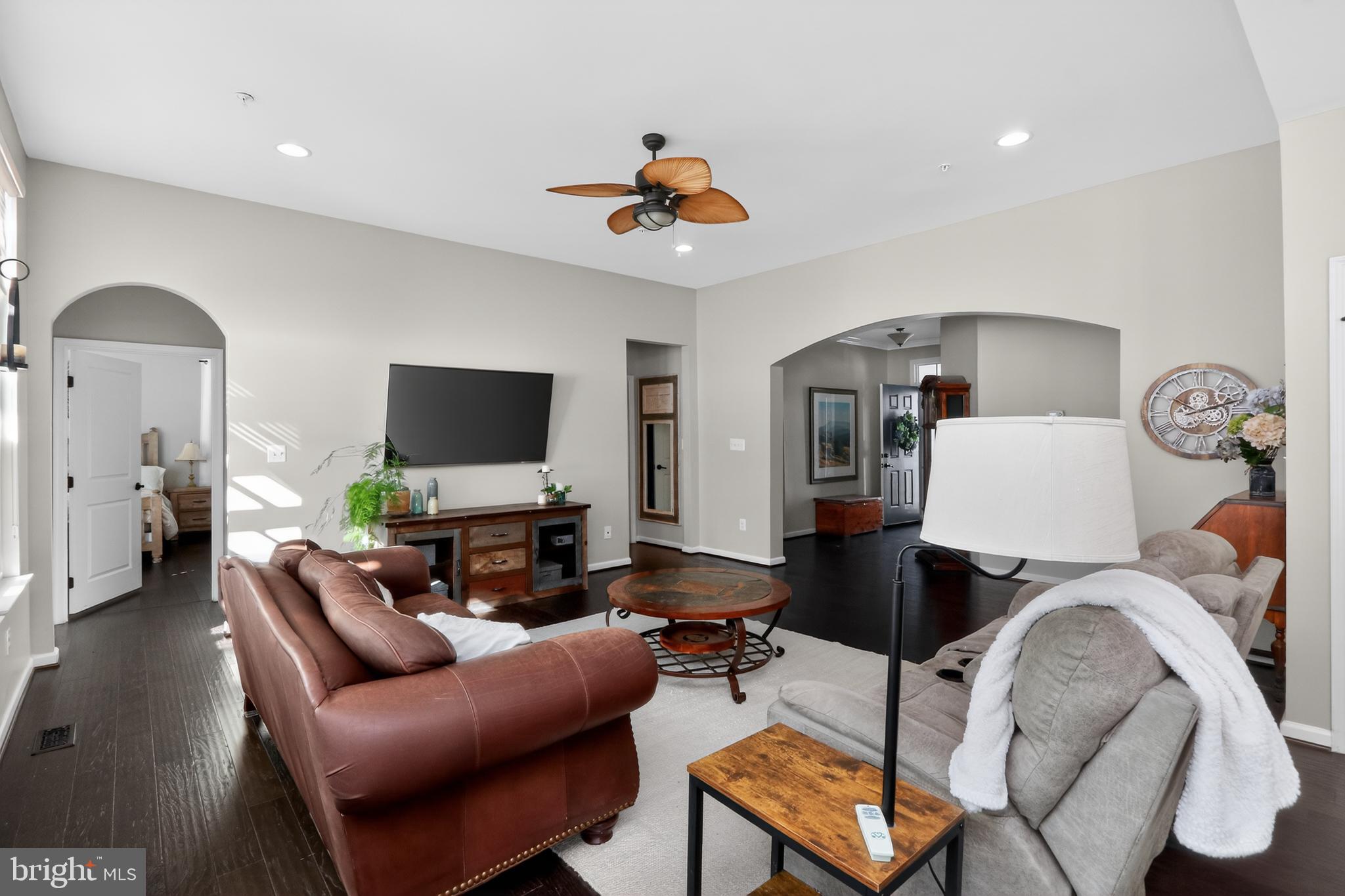 POTOMAC SHORES - Residential