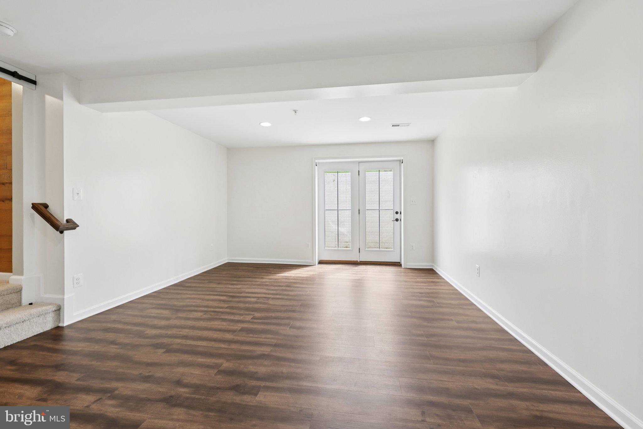 POTOMAC SHORES - Residential