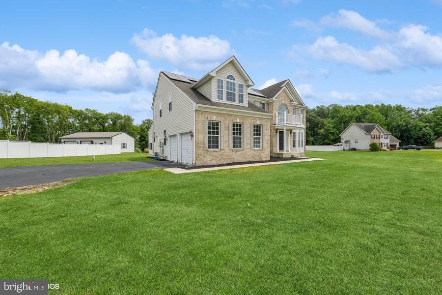 SHADOW HILLS - Residential