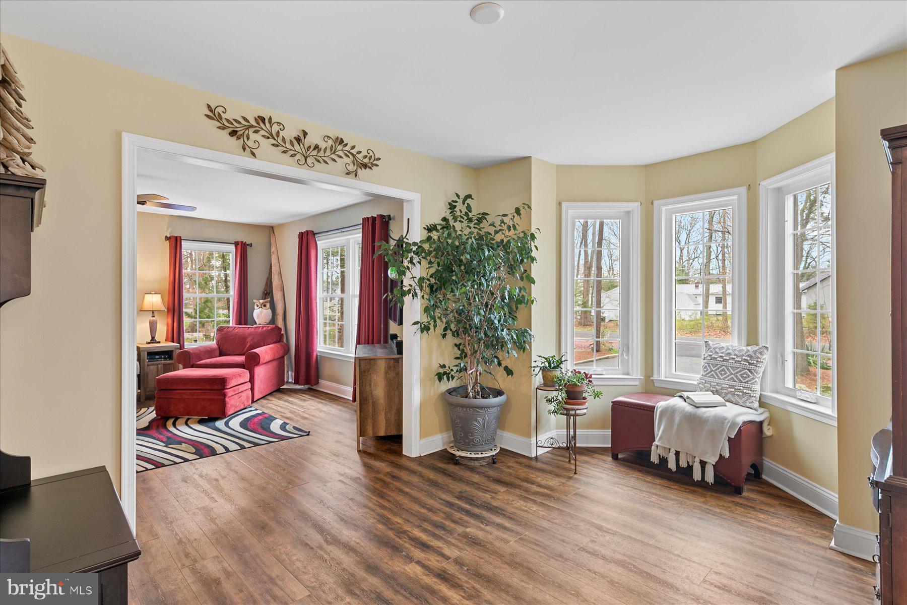 9 COLUMBIA AVENUE