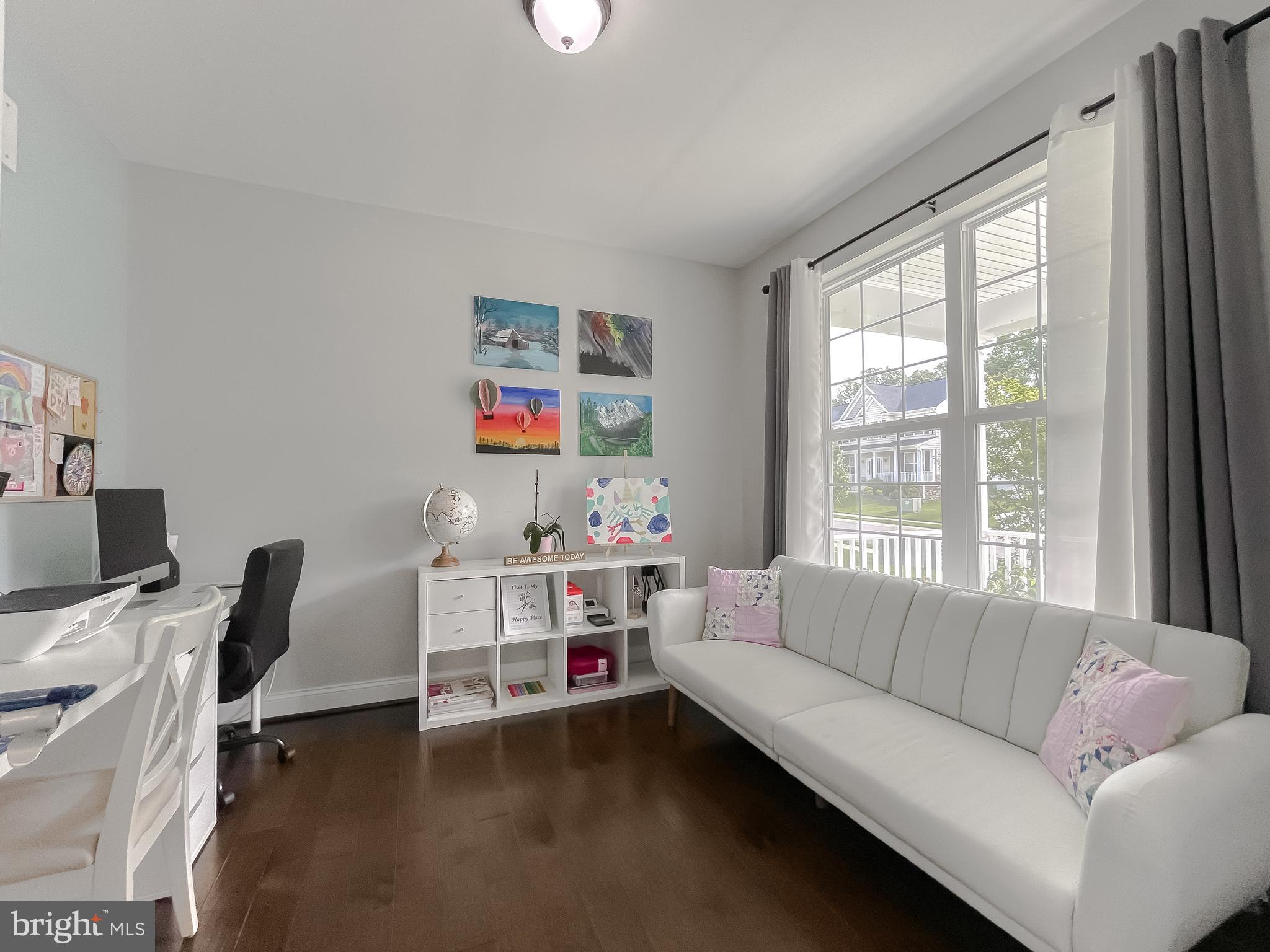 TWIN PONDS - Residential