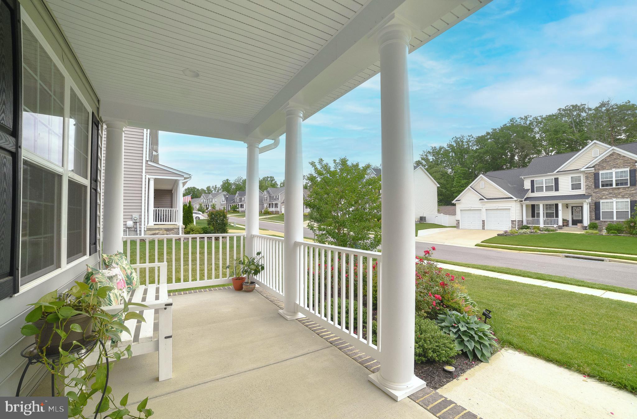 TWIN PONDS - Residential