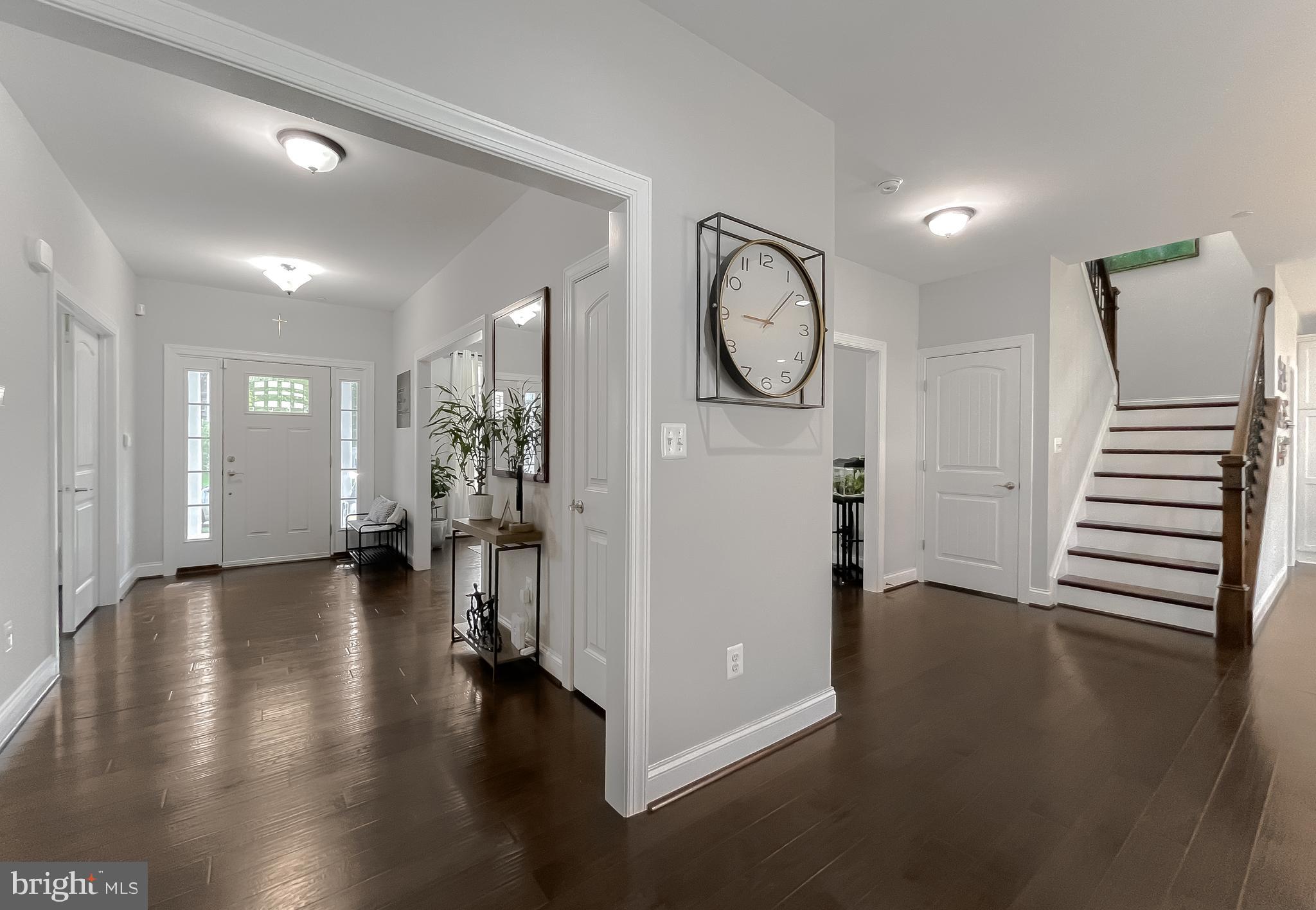 TWIN PONDS - Residential