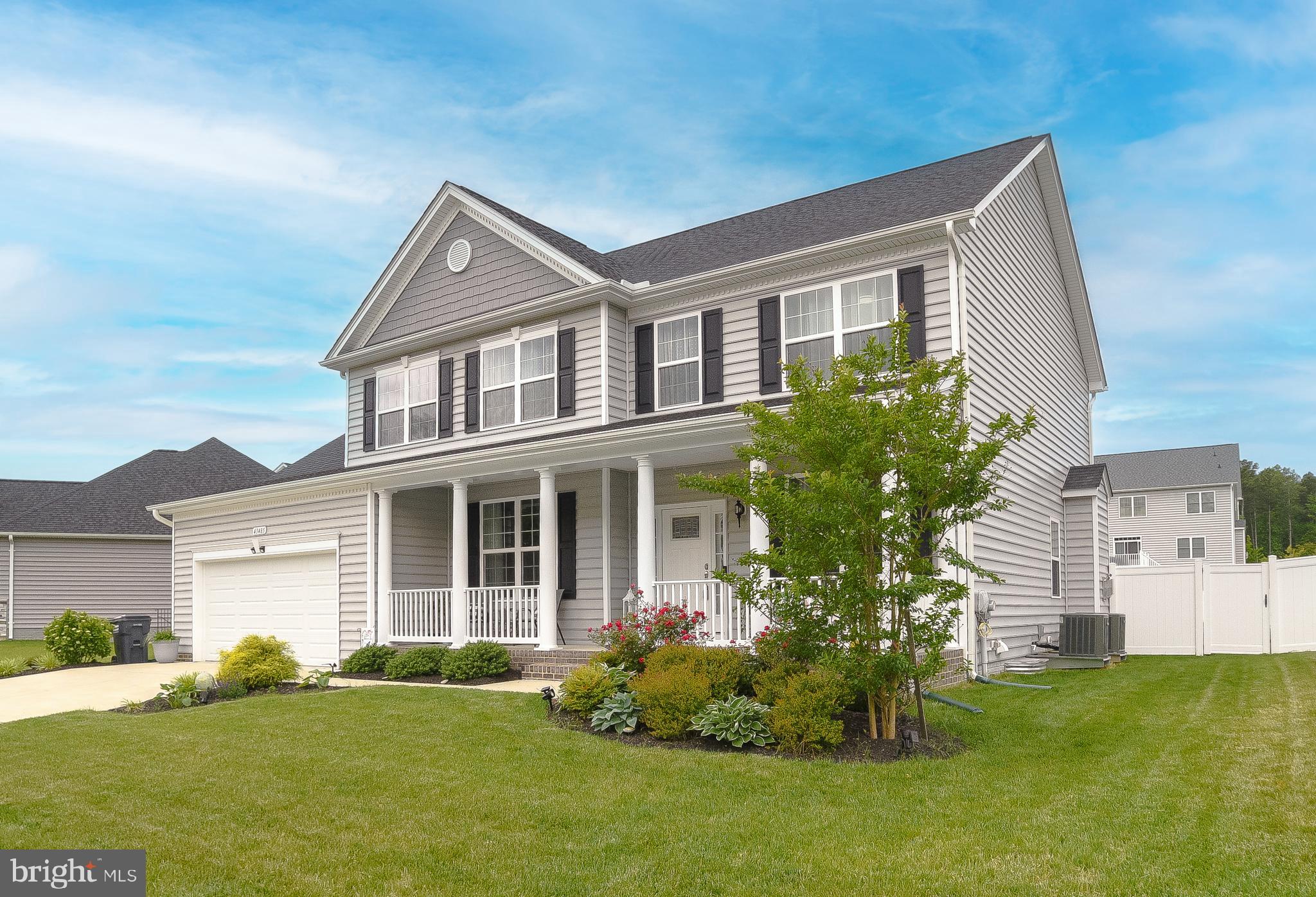 TWIN PONDS - Residential