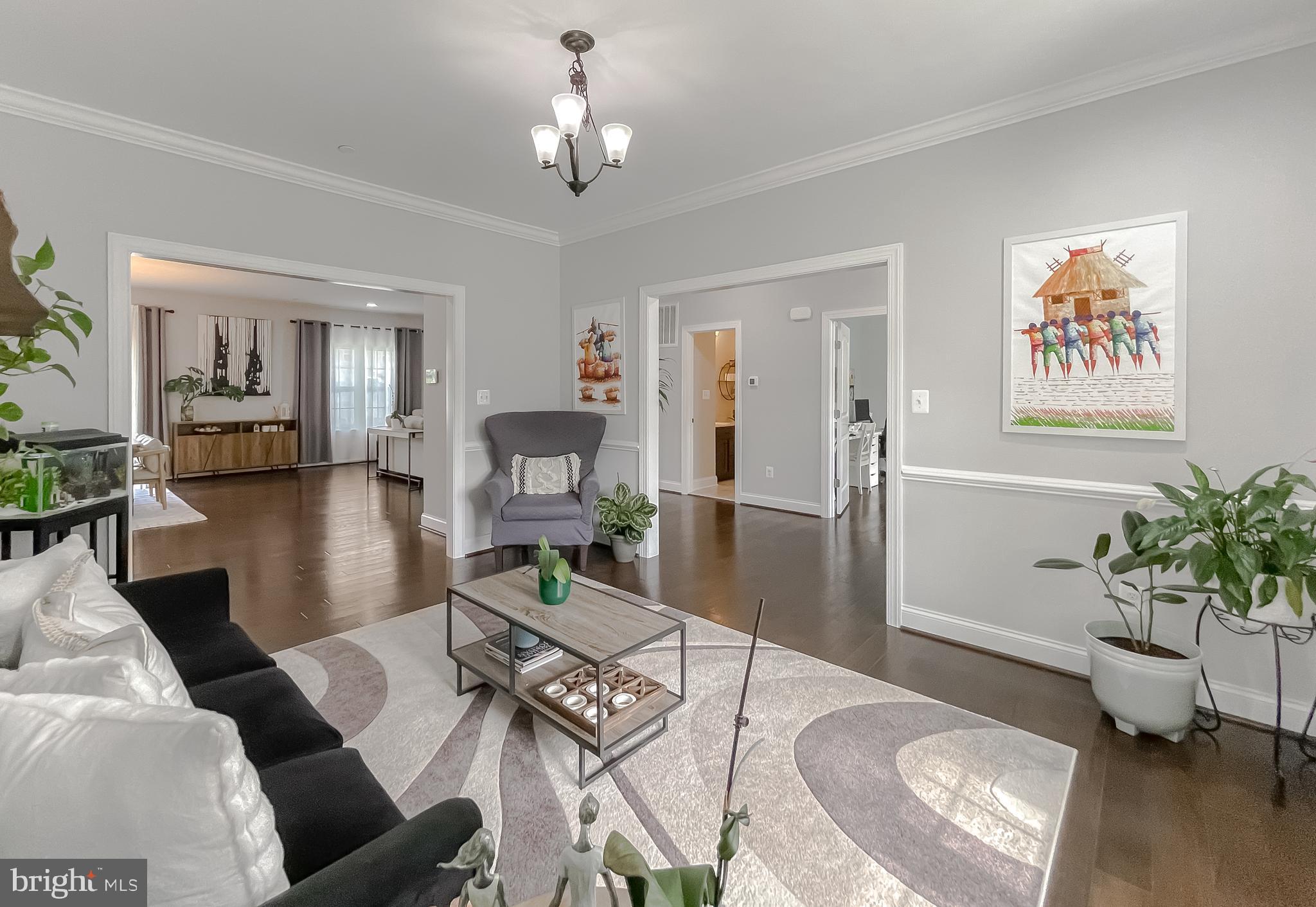 TWIN PONDS - Residential