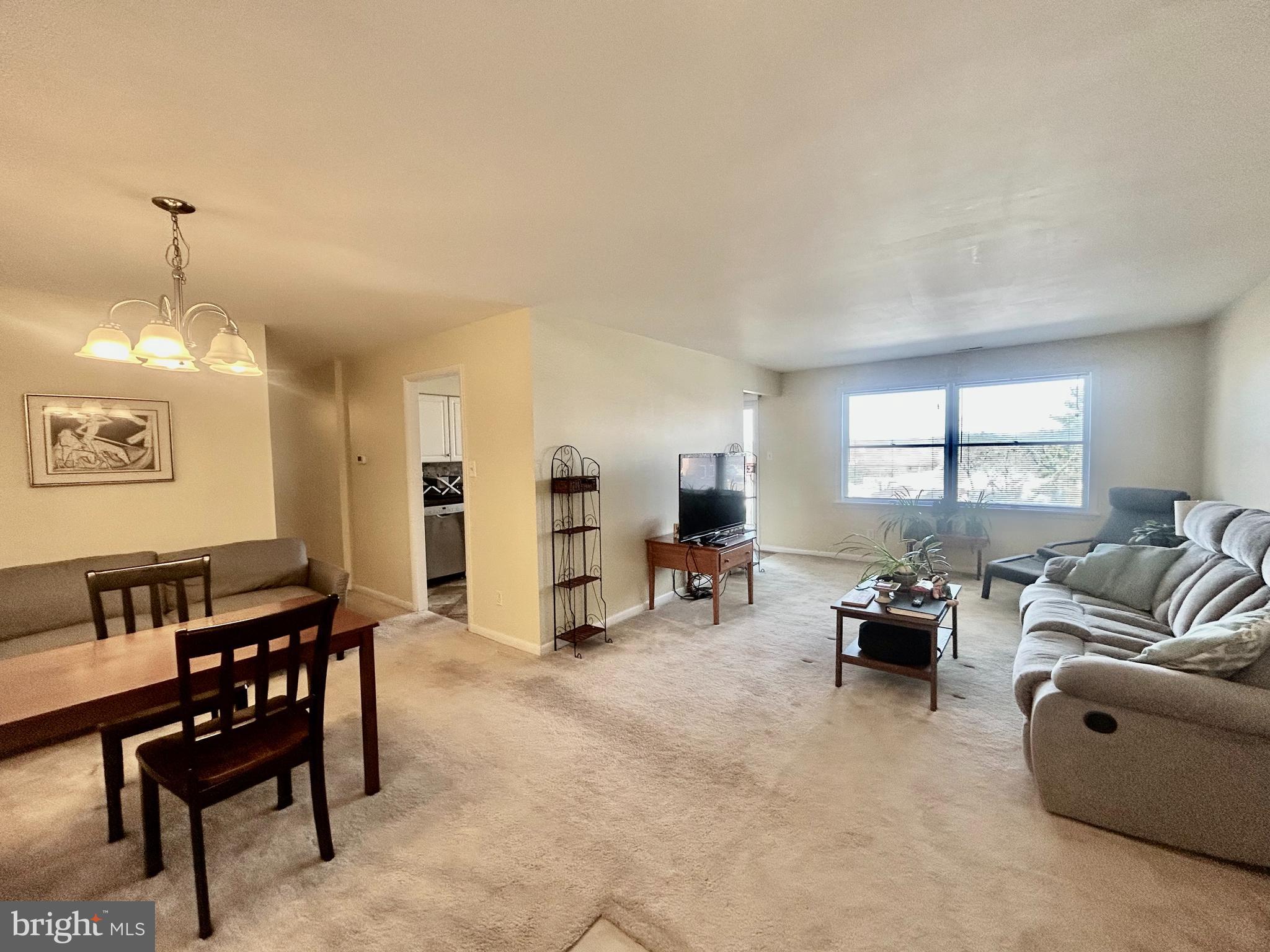 GLADE TOWN - Residential