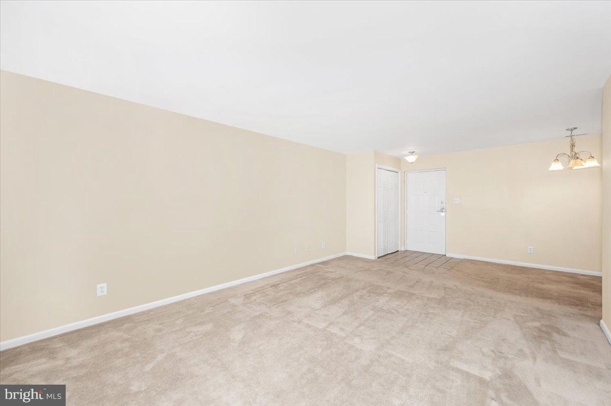 GLADE TOWN - Residential