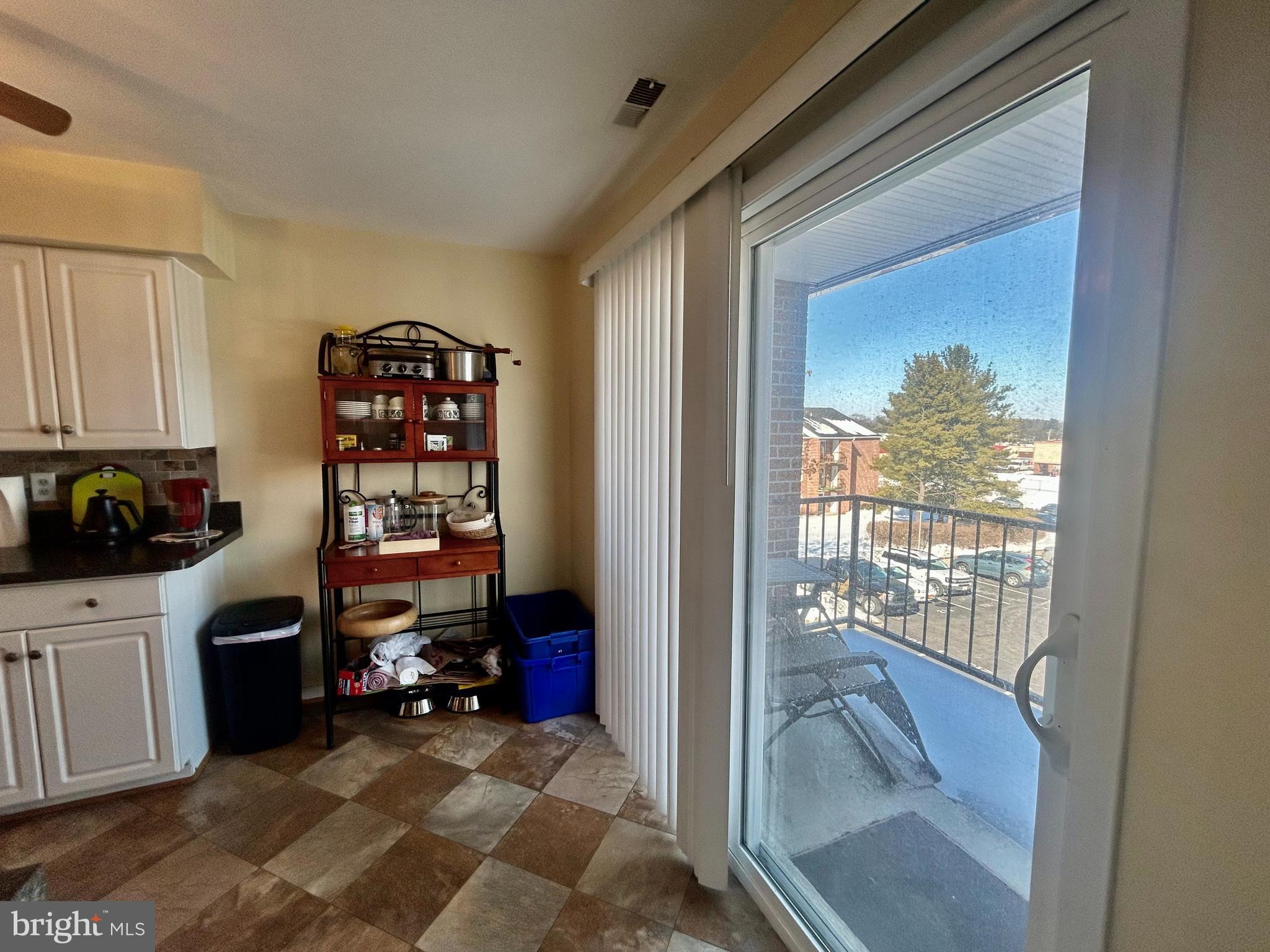 GLADE TOWN - Residential