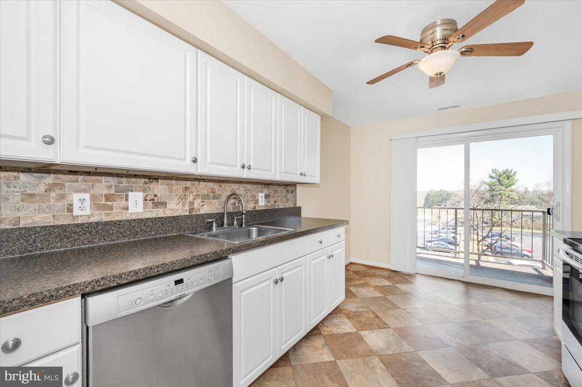 GLADE TOWN - Residential