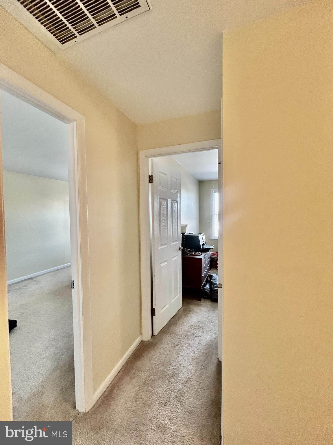 GLADE TOWN - Residential