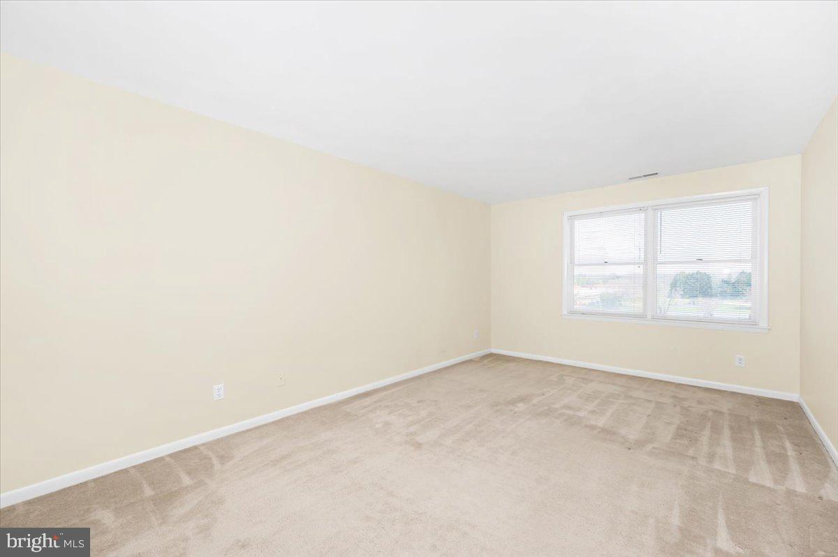 GLADE TOWN - Residential