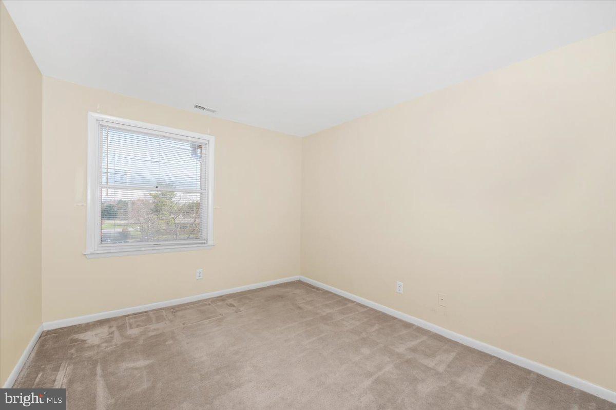 GLADE TOWN - Residential