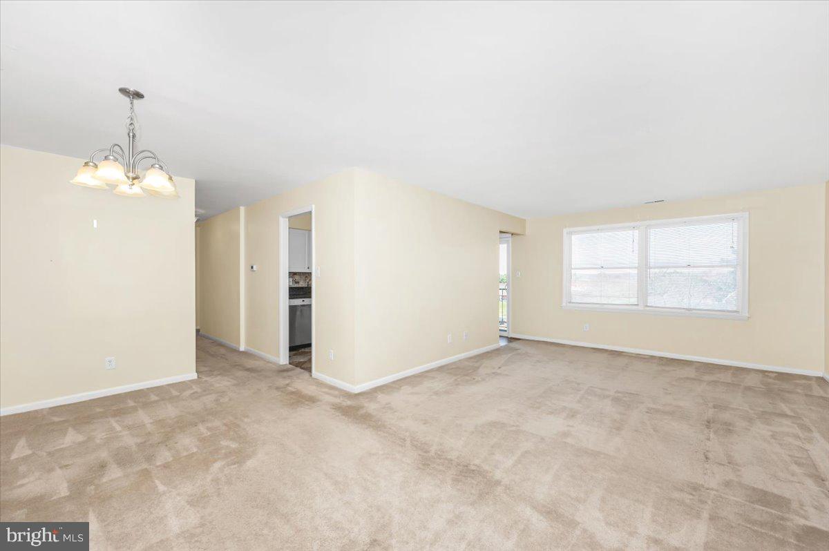 GLADE TOWN - Residential