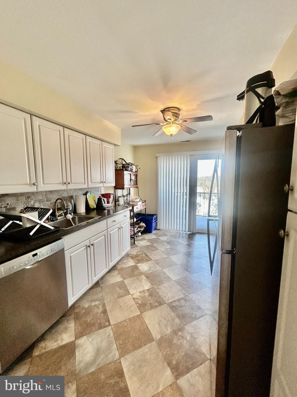 GLADE TOWN - Residential