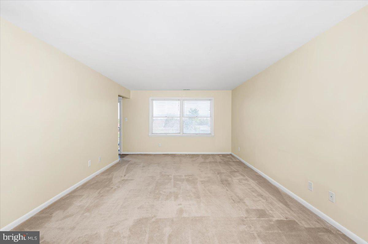 GLADE TOWN - Residential