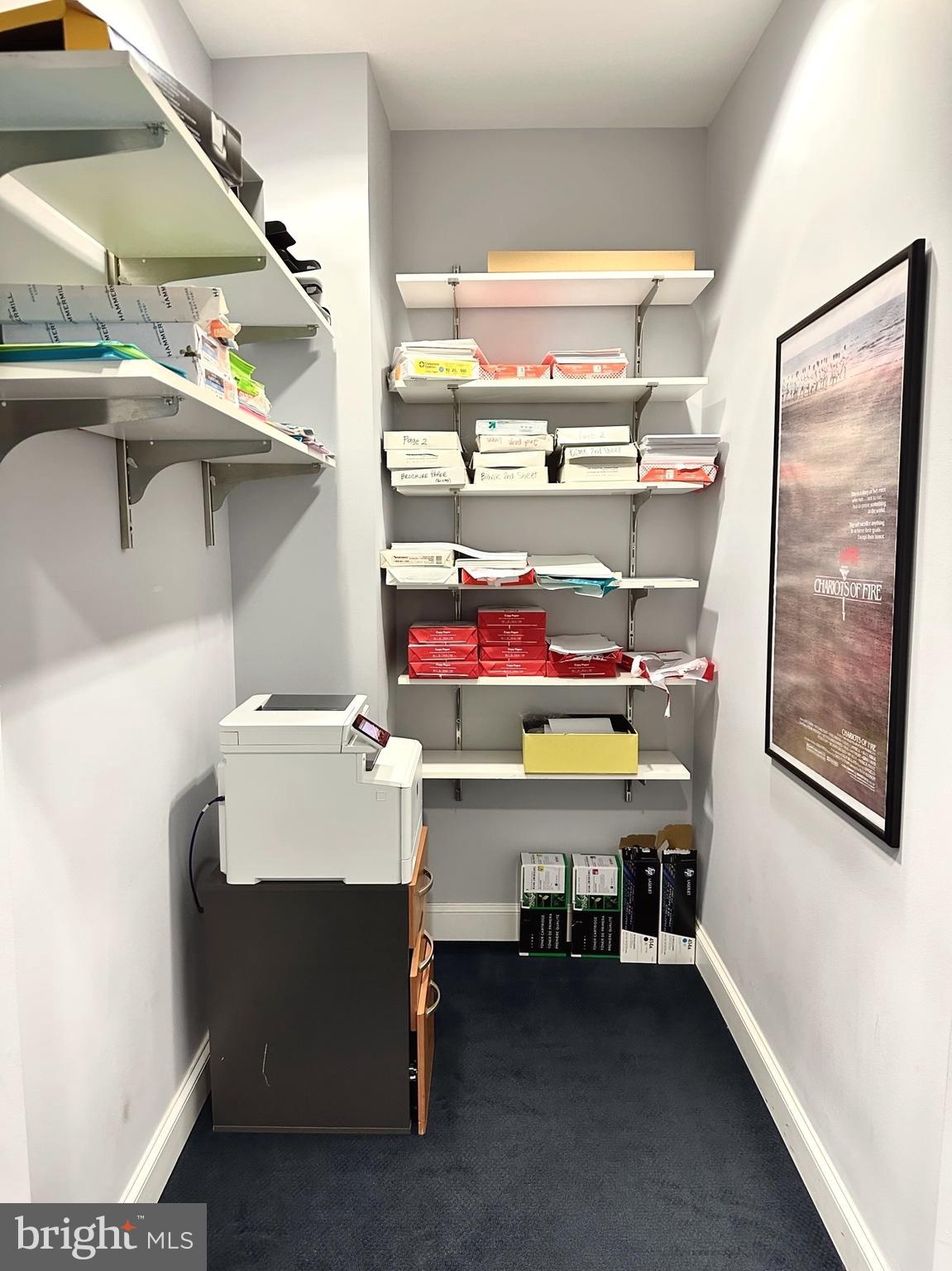 DUPONT - Commercial Sale