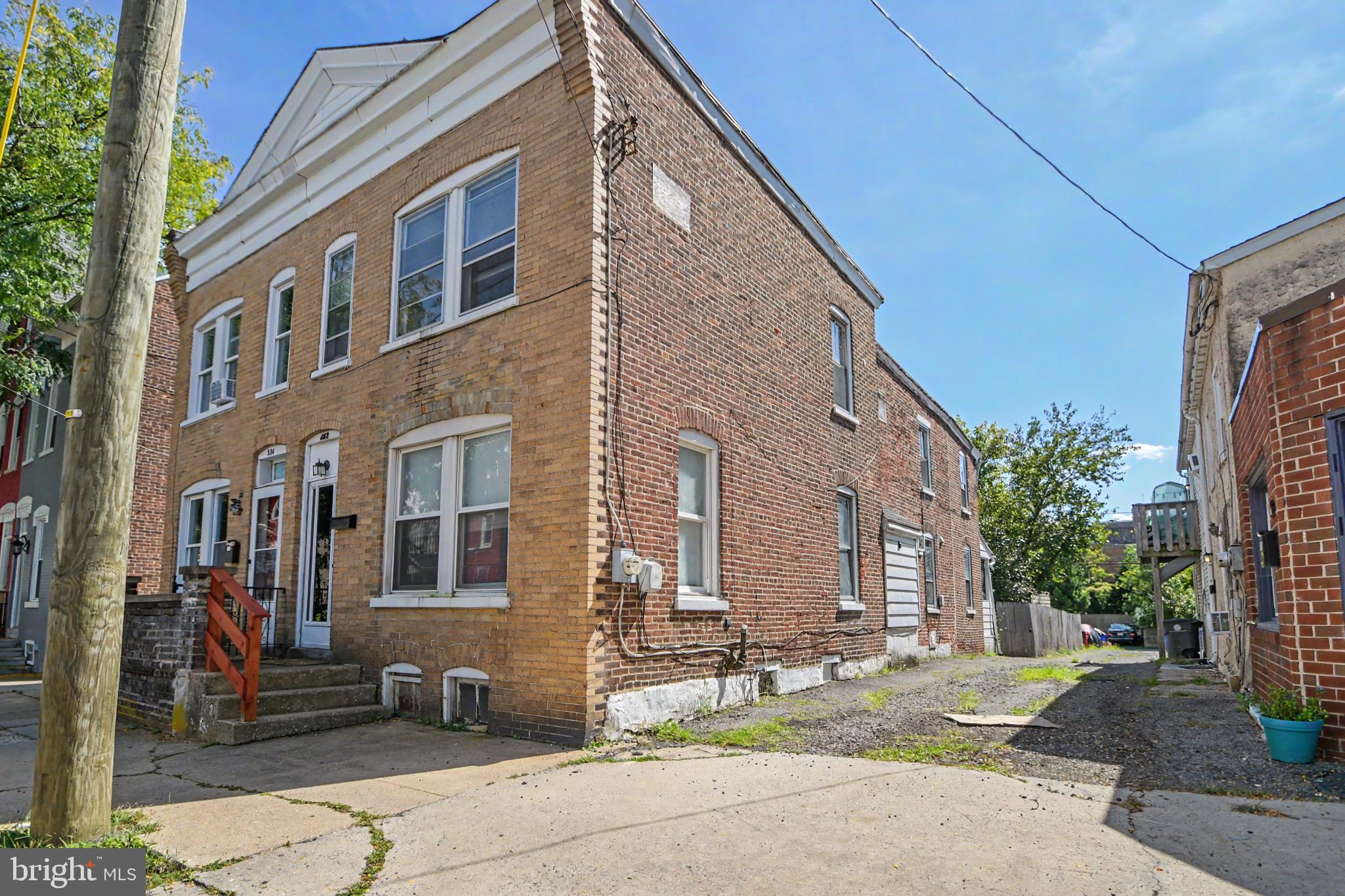 552 KING STREET