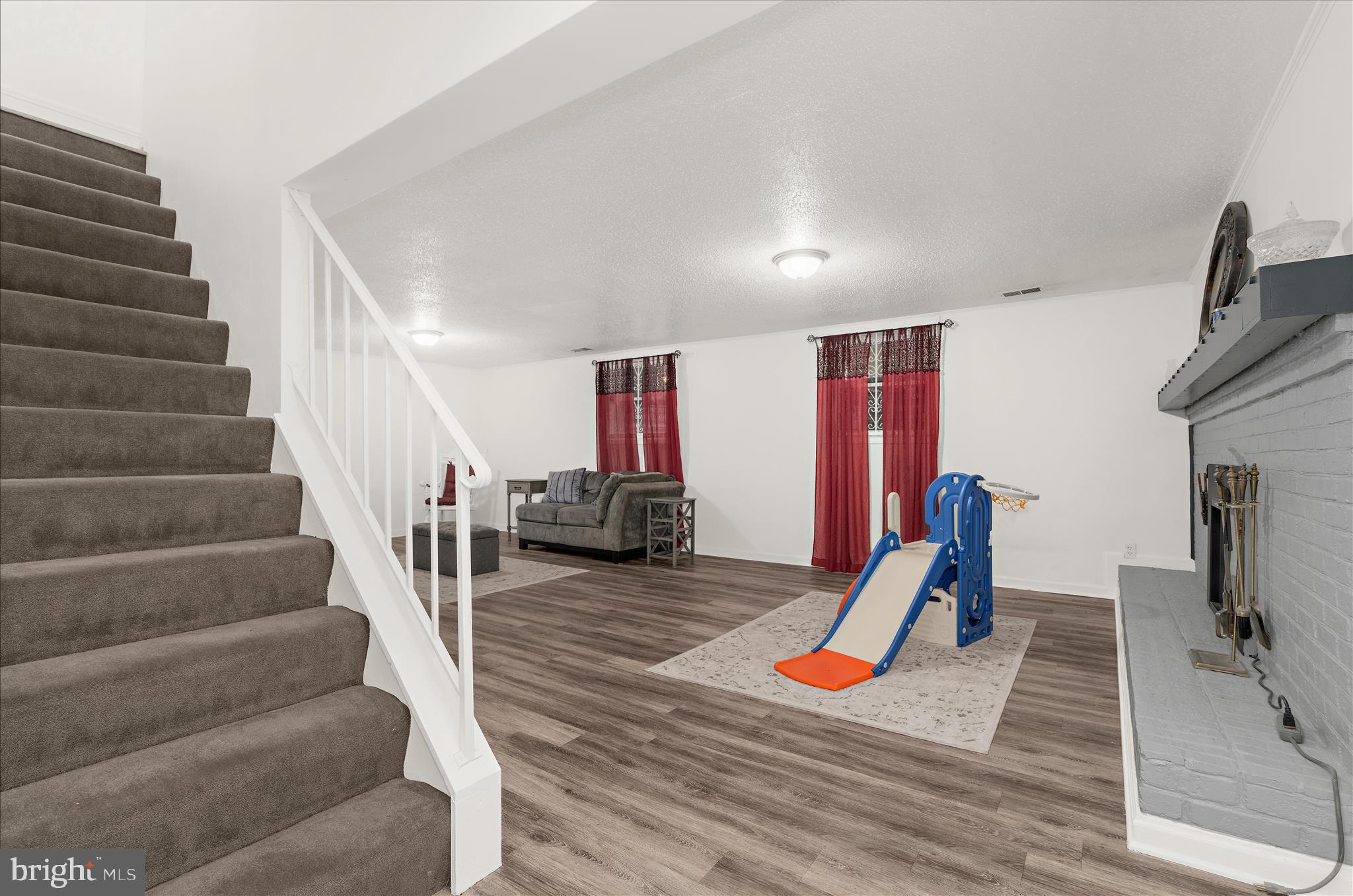 LYNNBROOK SUB - Residential