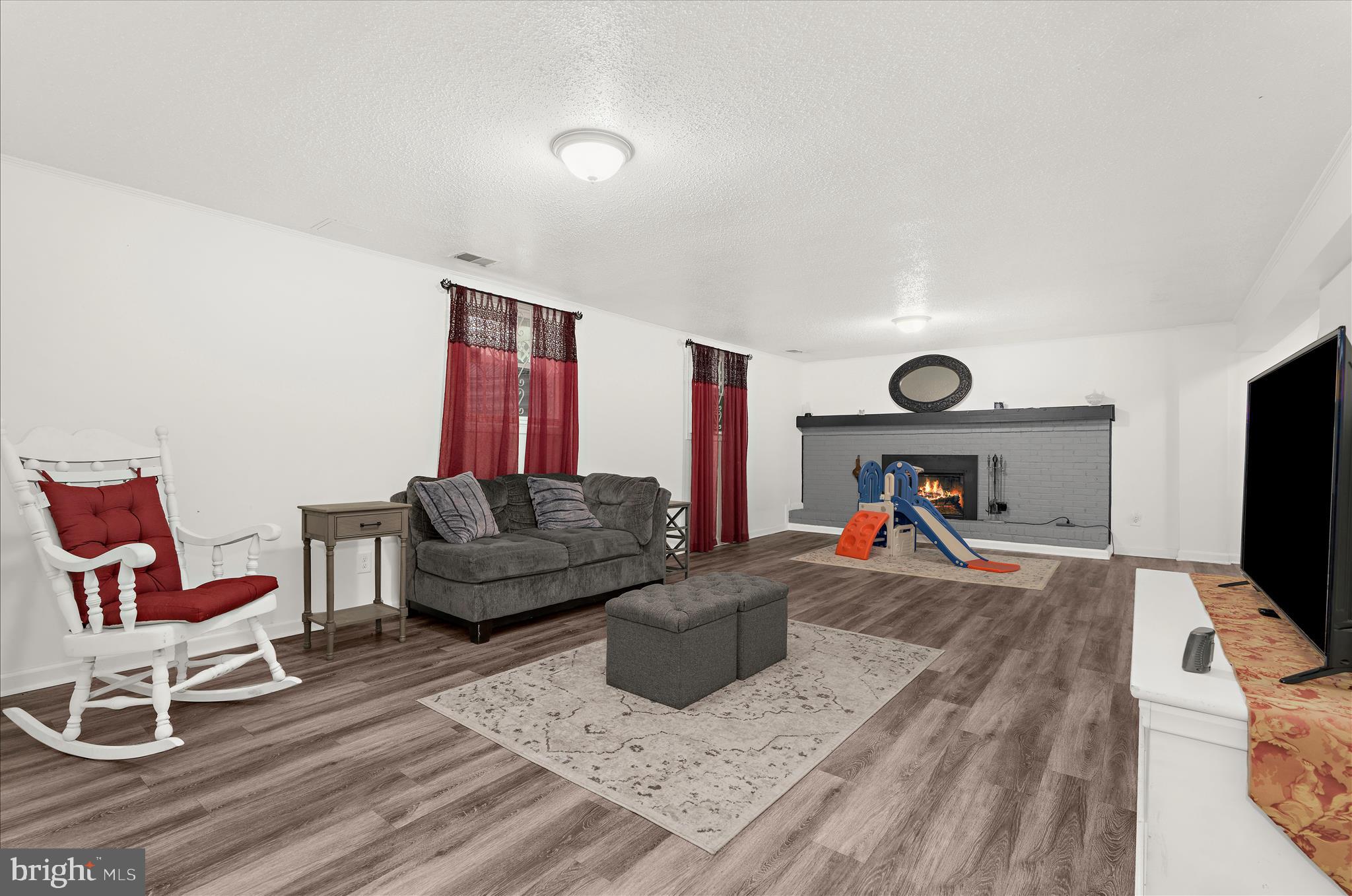 LYNNBROOK SUB - Residential