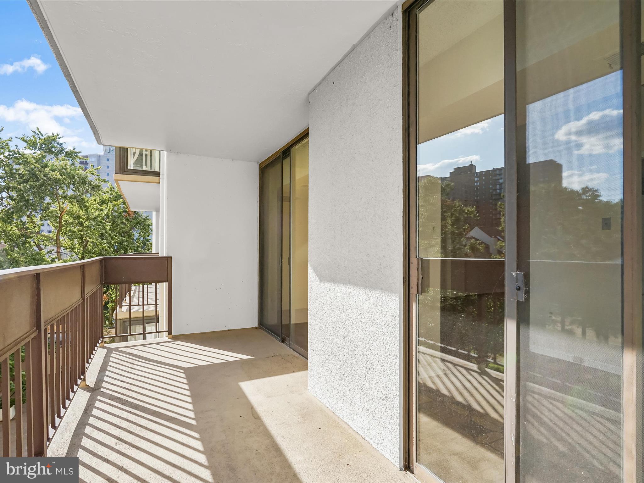 GREENHOUSE - Residential