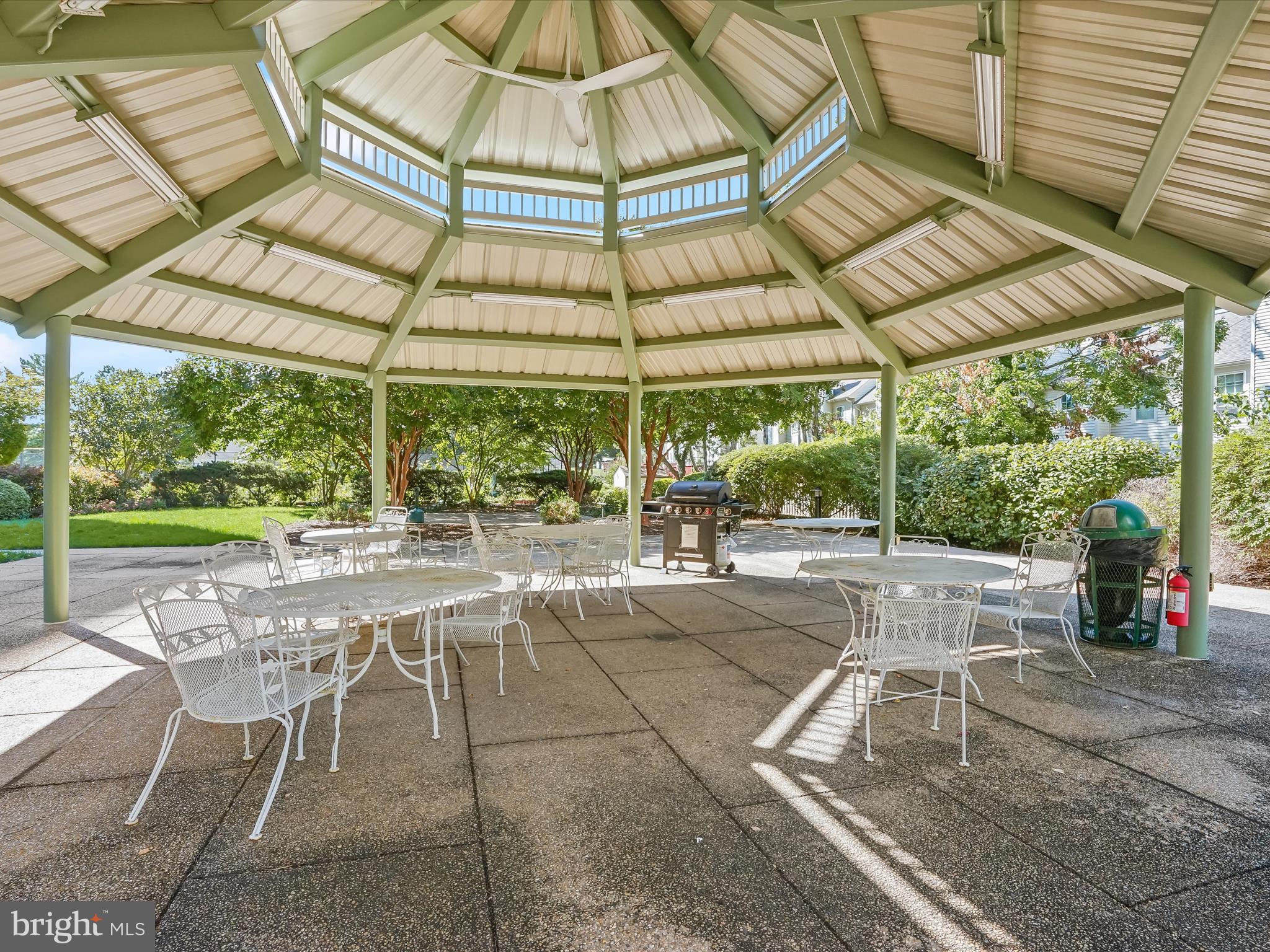 GREENHOUSE - Residential