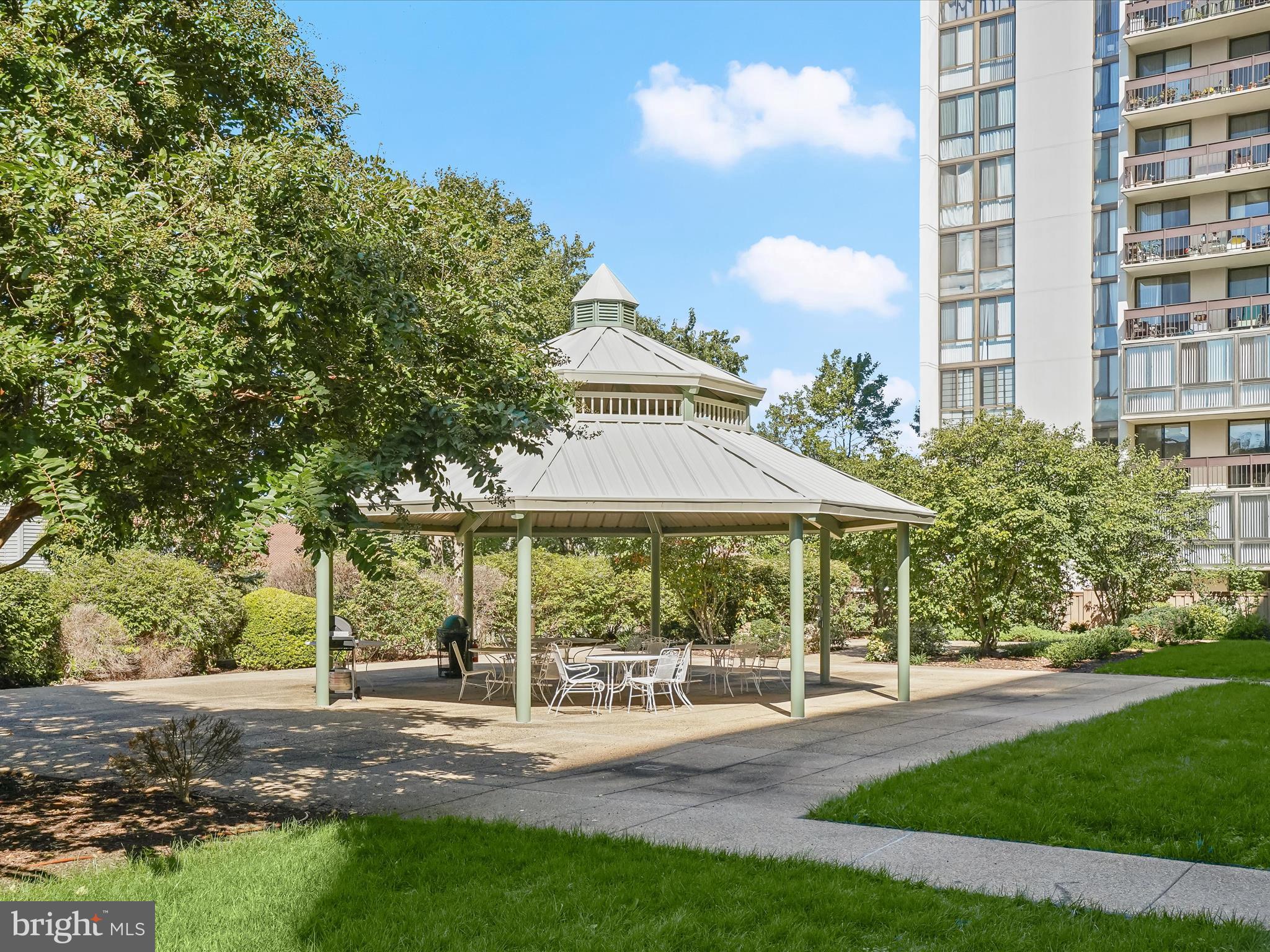 GREENHOUSE - Residential