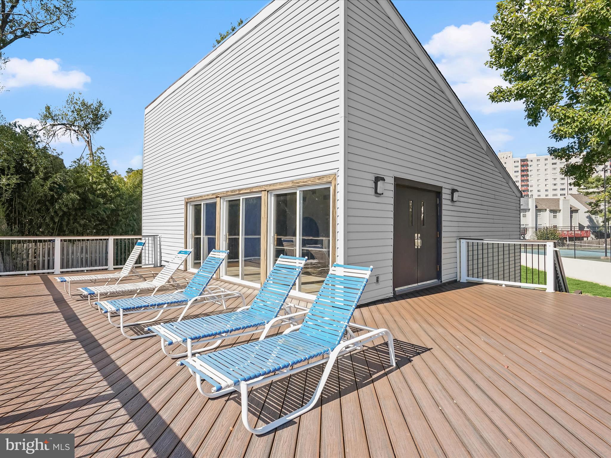 GREENHOUSE - Residential