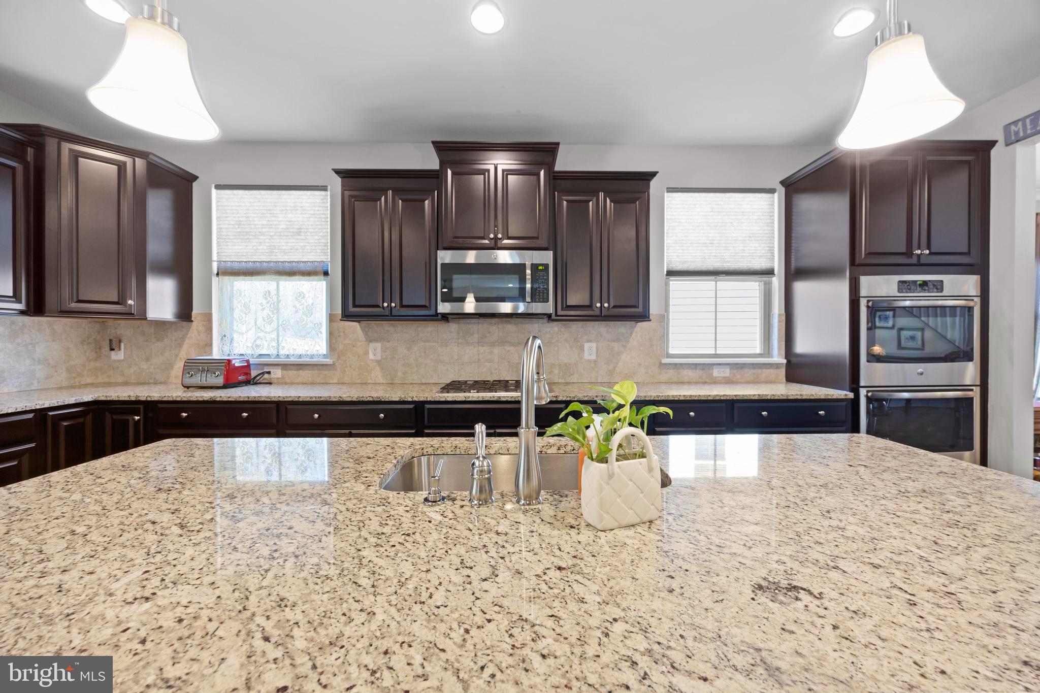 POTOMAC SHORES - Residential