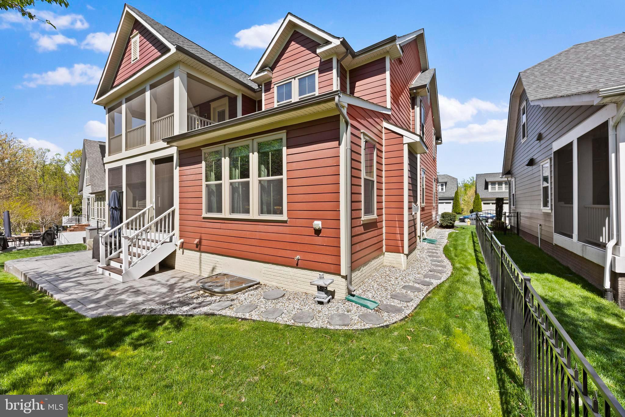 POTOMAC SHORES - Residential