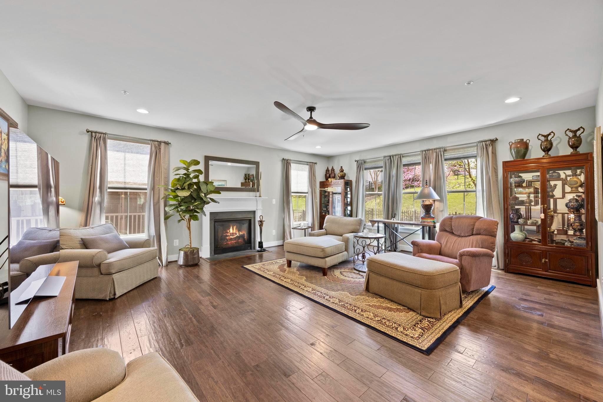 POTOMAC SHORES - Residential