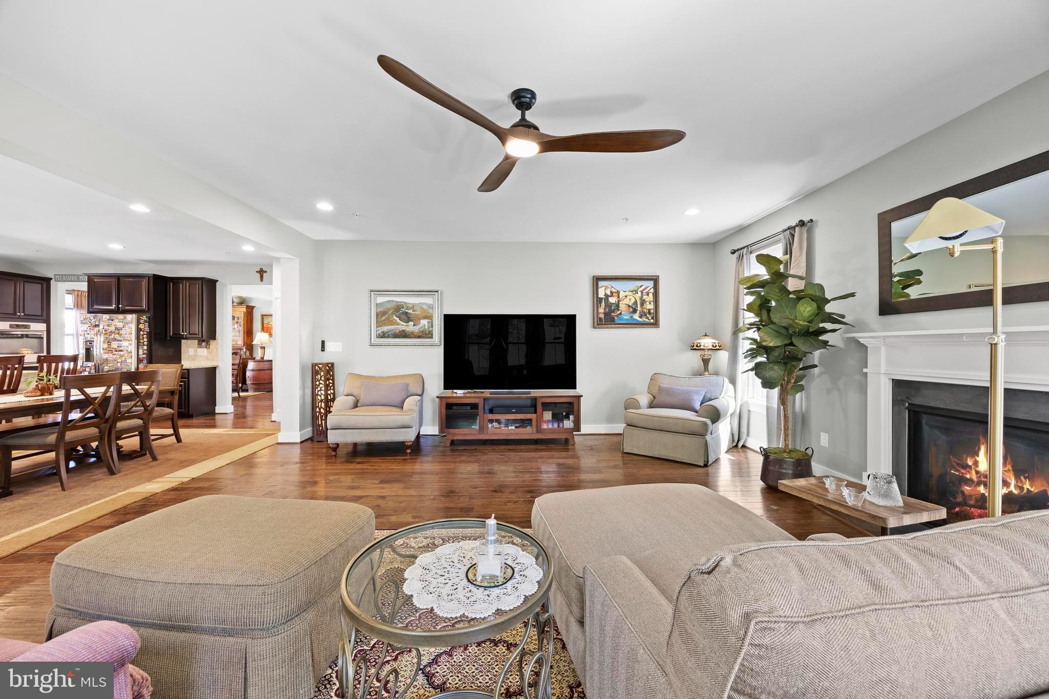 POTOMAC SHORES - Residential