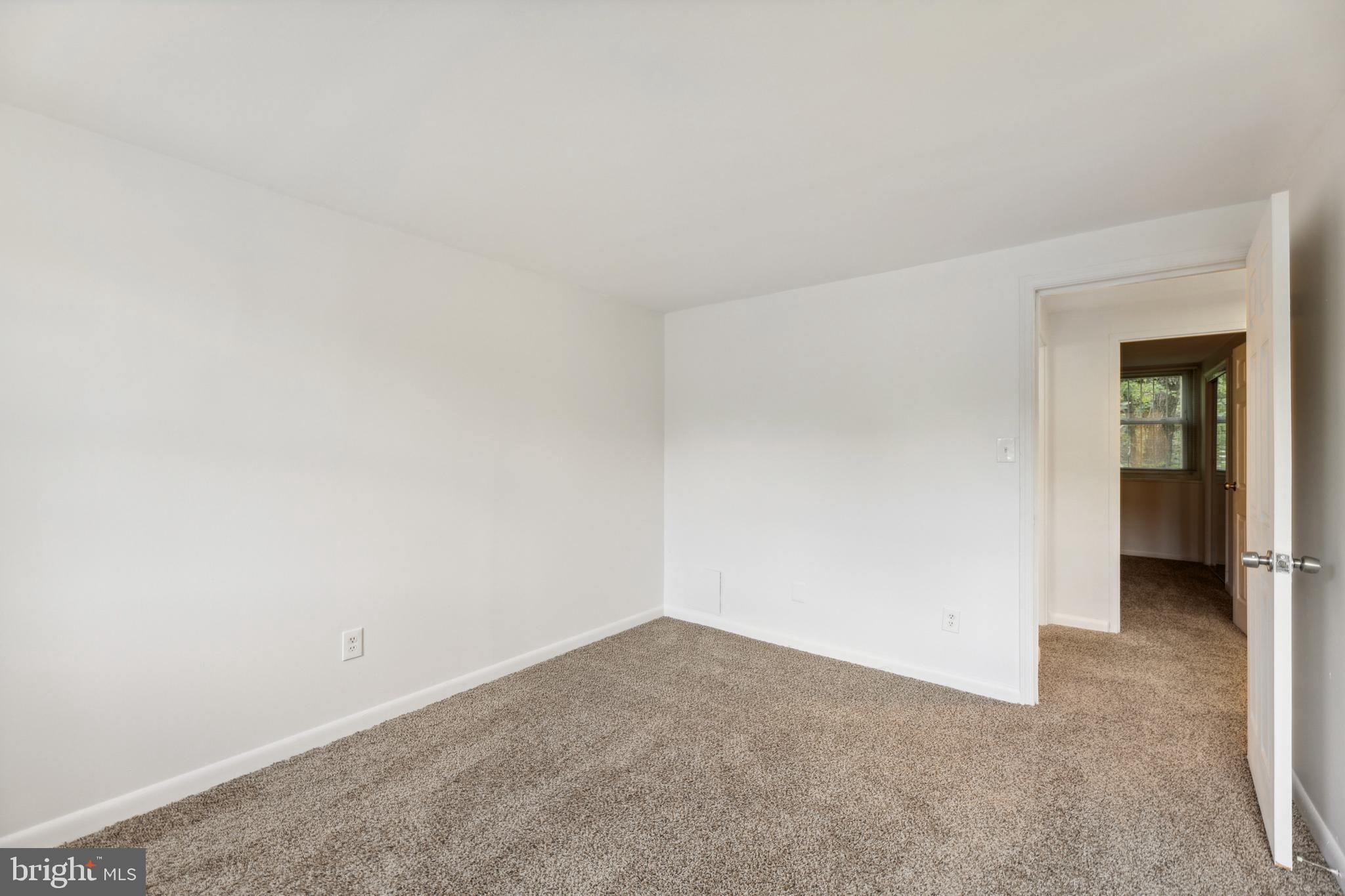 WINDMILL SQUARE - Residential