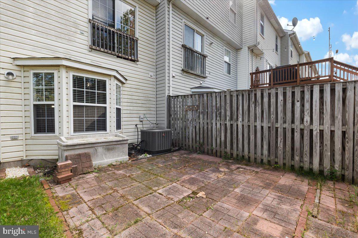 BRIDLEWOOD - Residential