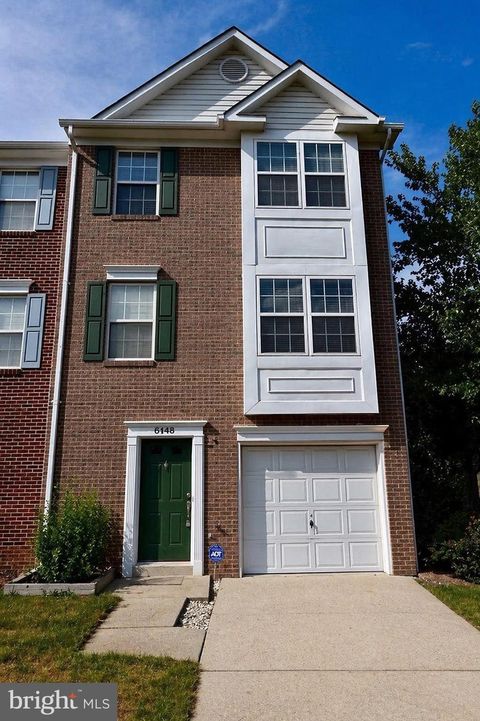 Photo of 8448 Tackhouse Loop, GAINESVILLE, VA 20155 (MLS # VAPW2118488)